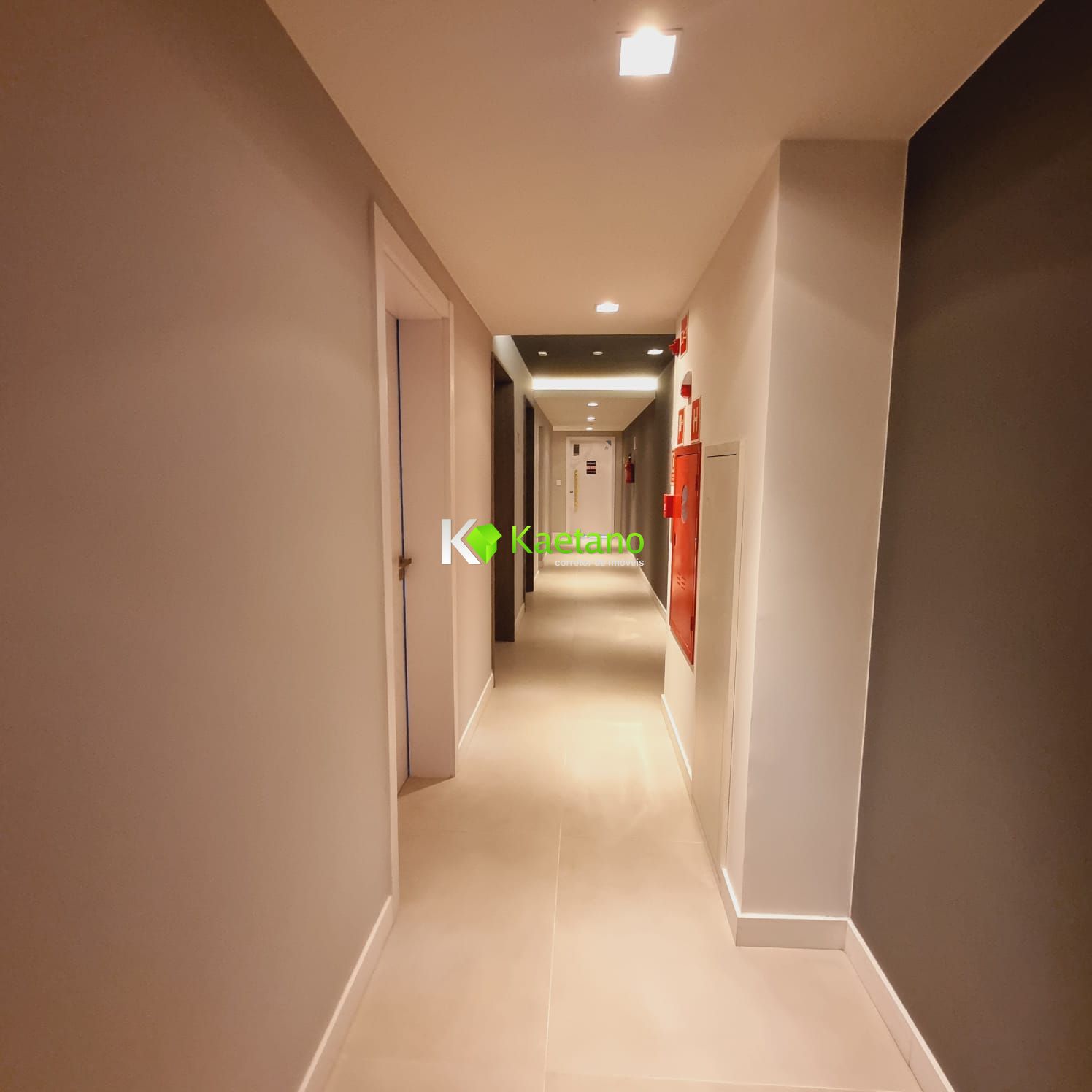 Apartamento à venda com 3 quartos, 155m² - Foto 6