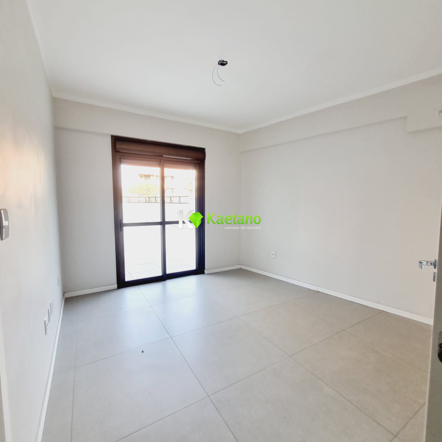 Apartamento à venda com 2 quartos, 93m² - Foto 10