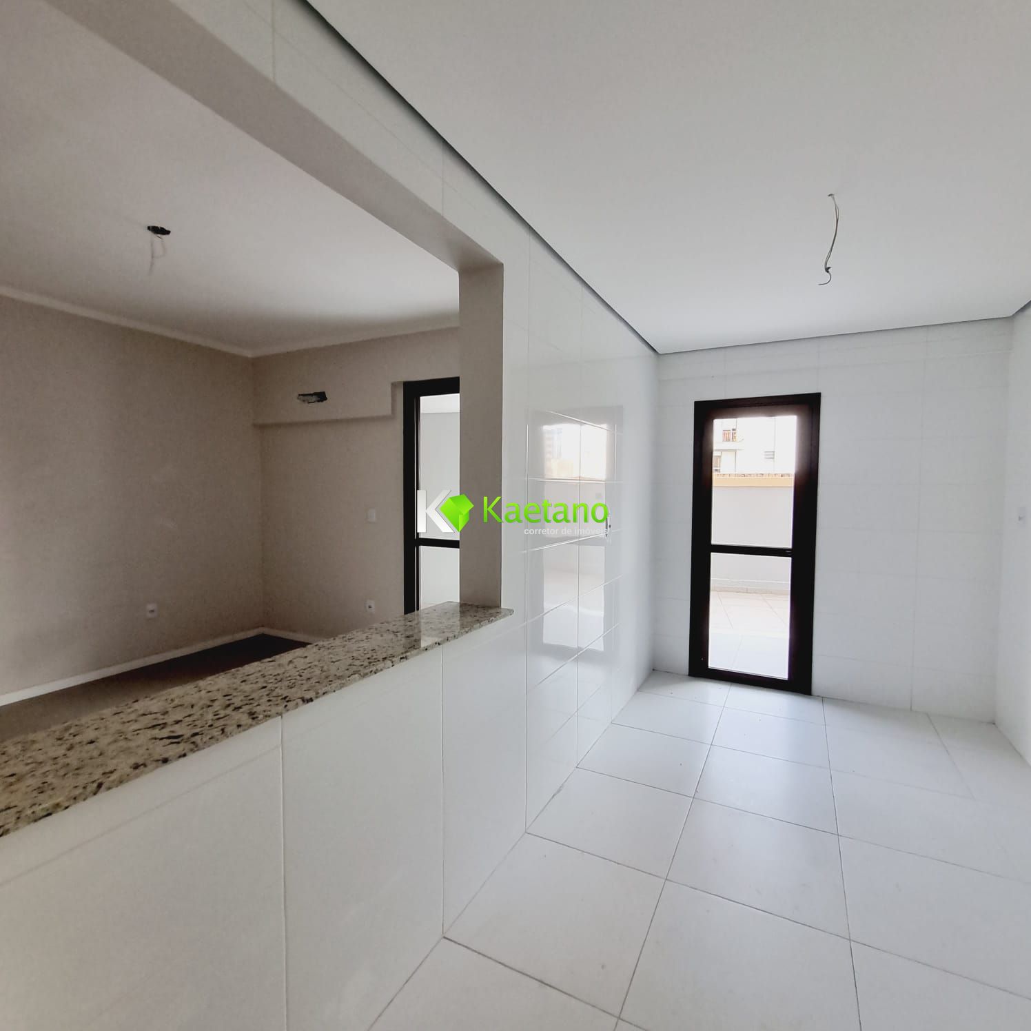 Apartamento à venda com 2 quartos, 93m² - Foto 7