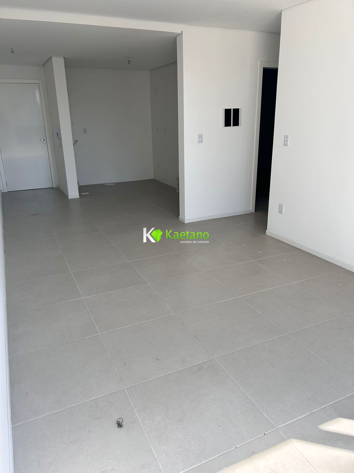 Apartamento à venda com 2 quartos, 67m² - Foto 5