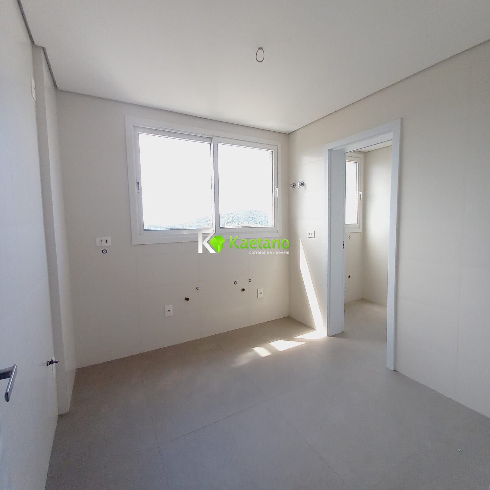 Apartamento à venda com 3 quartos, 121m² - Foto 6