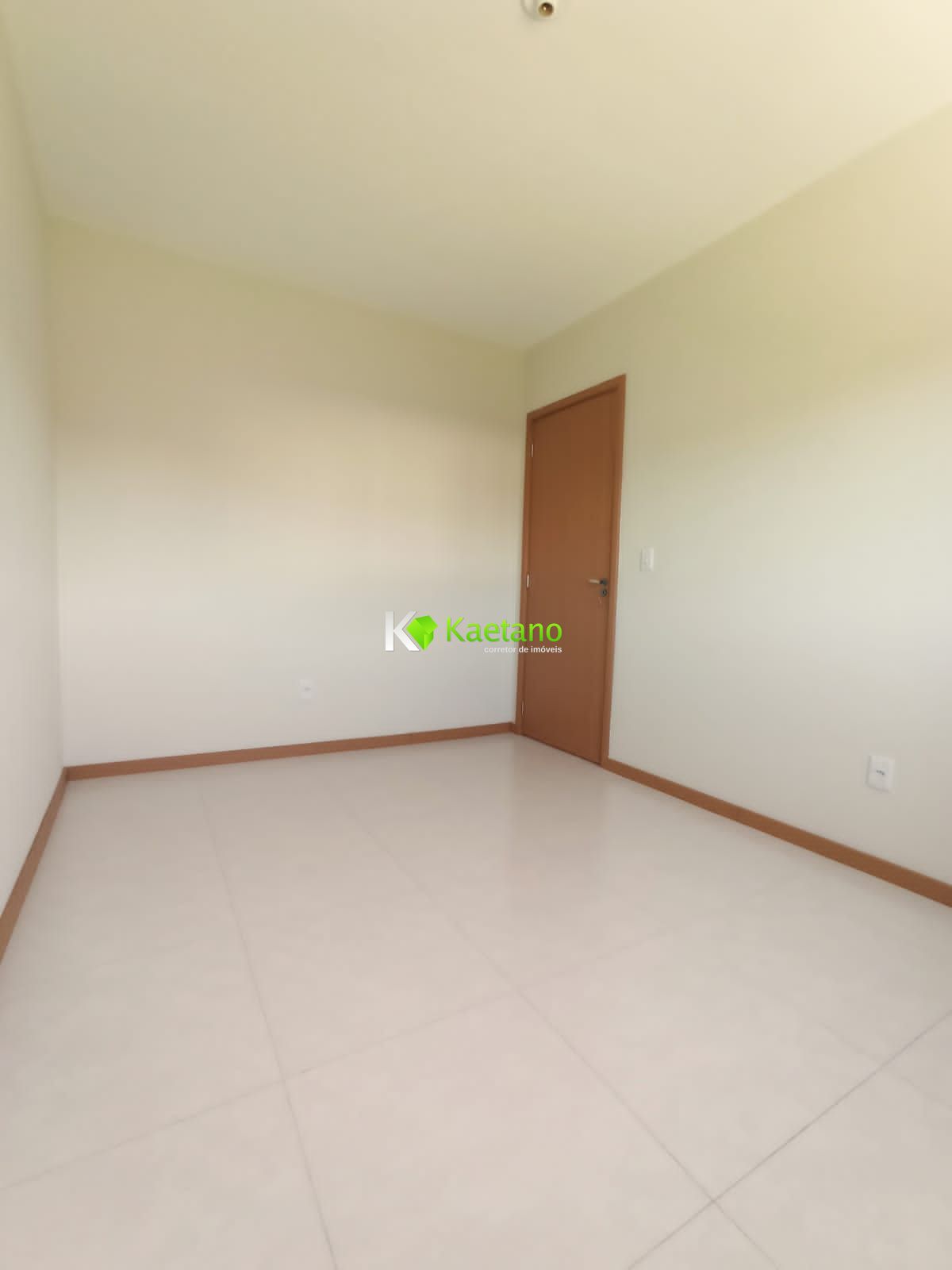 Apartamento à venda com 1 quarto, 33m² - Foto 2