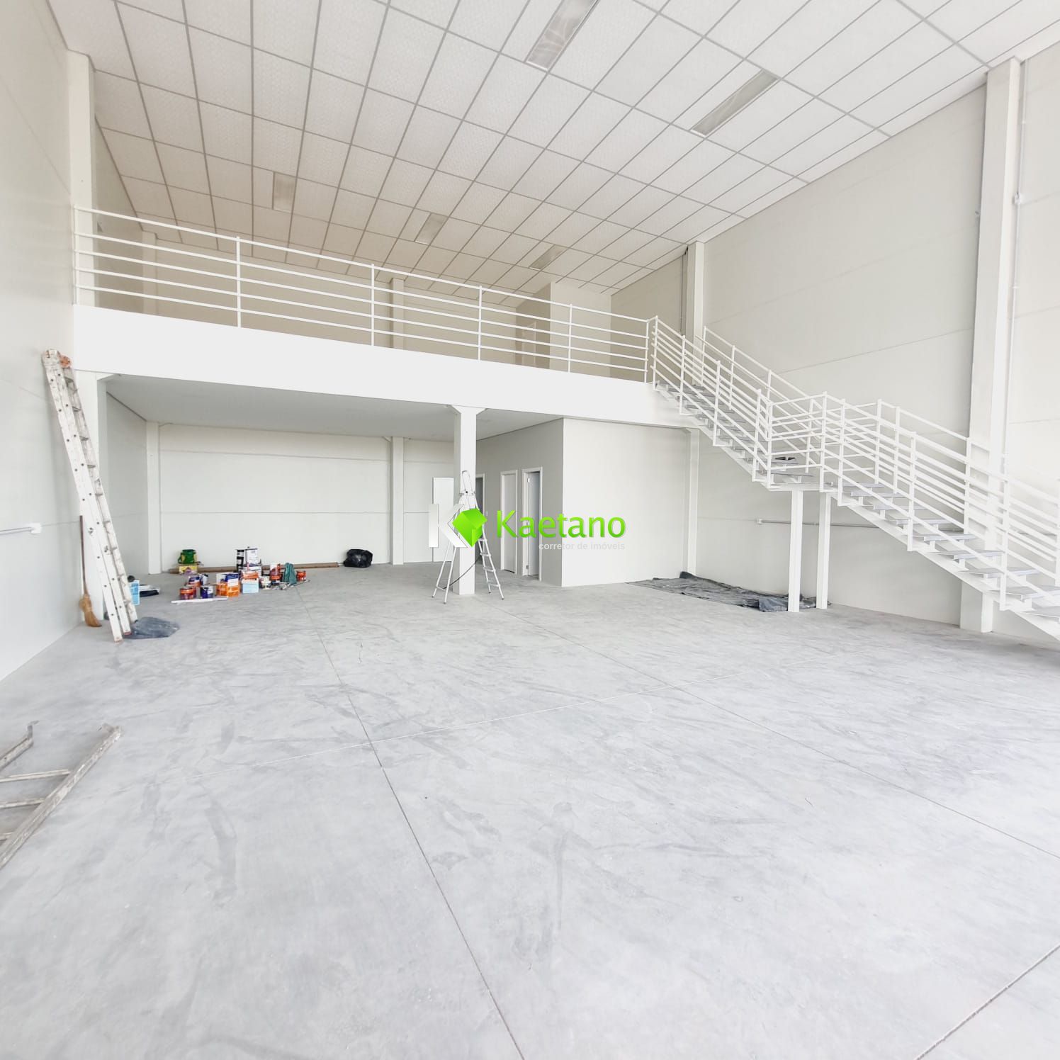 Depósito-Galpão-Armazém para alugar com 1 quarto, 250m² - Foto 4