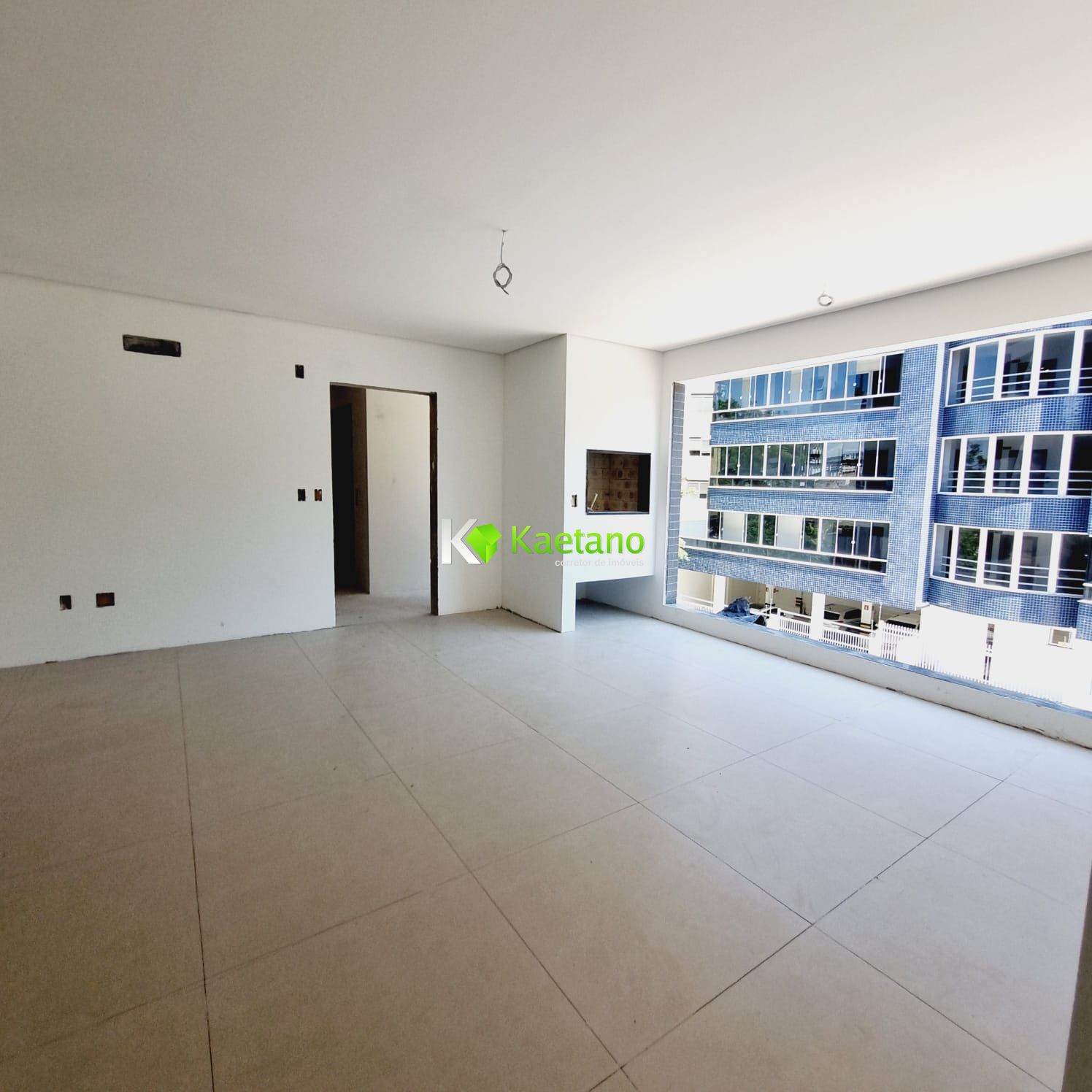 Apartamento à venda com 2 quartos, 86m² - Foto 2