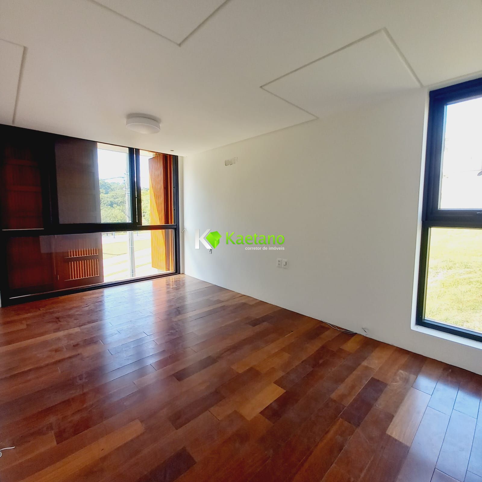 Casa à venda com 3 quartos, 251m² - Foto 14