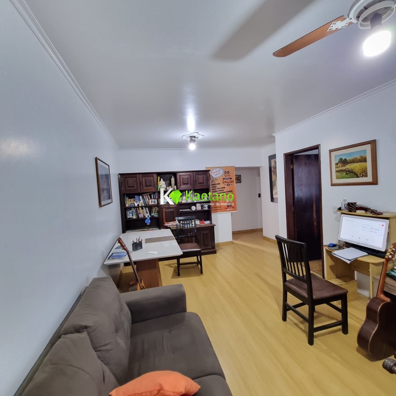 Apartamento à venda com 3 quartos, 95m² - Foto 2