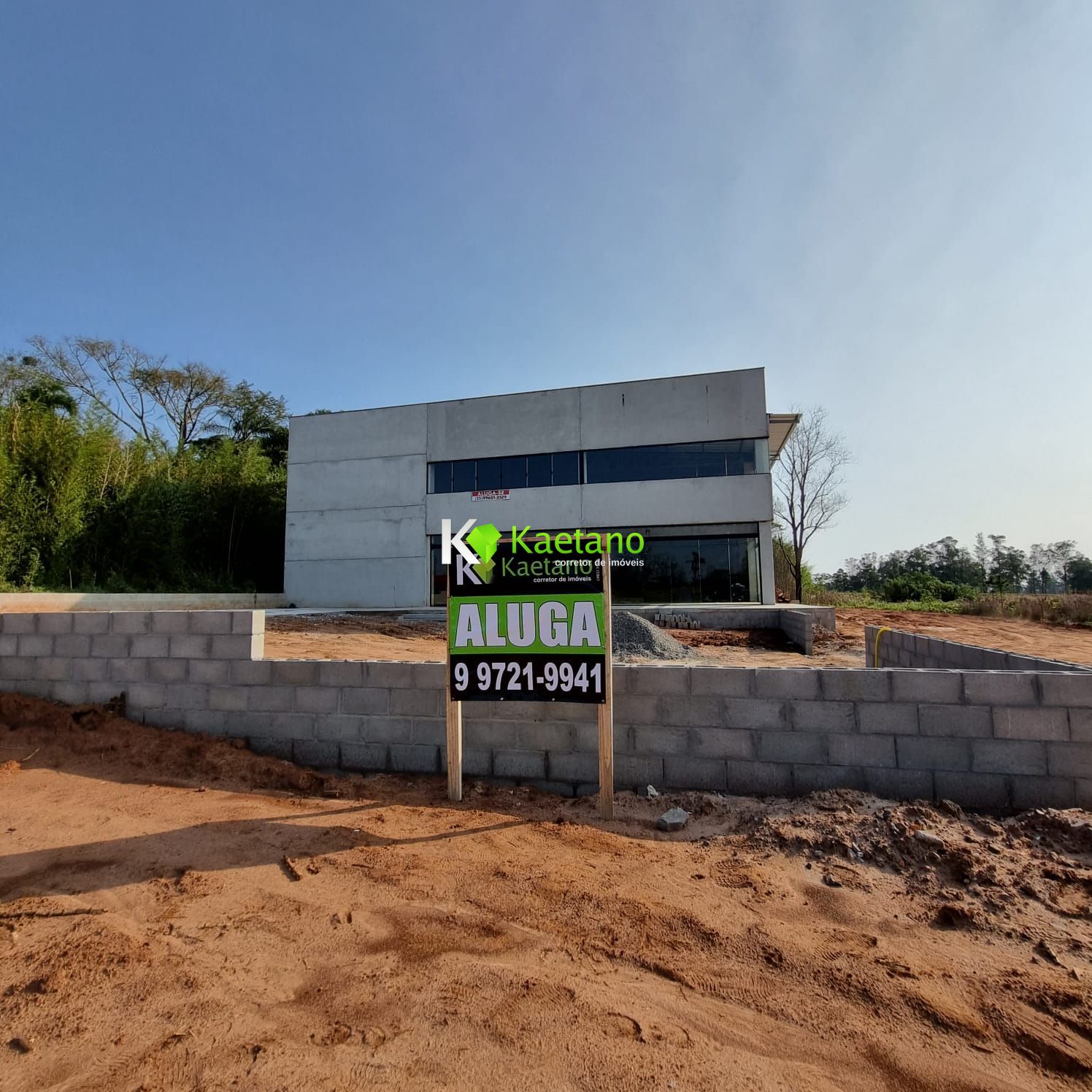 Depósito-Galpão-Armazém para alugar com 1 quarto, 500m² - Foto 1