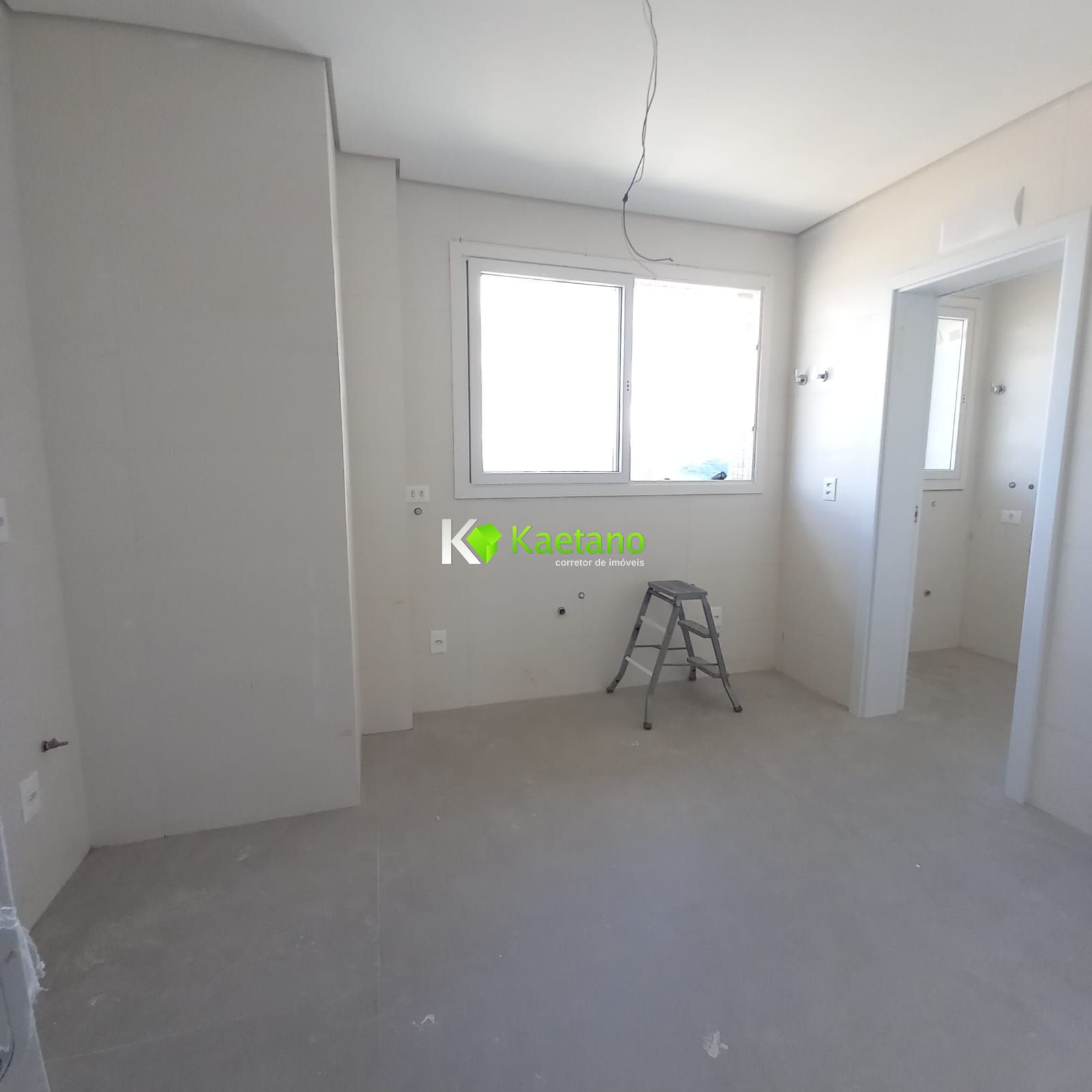 Apartamento à venda com 3 quartos, 151m² - Foto 5