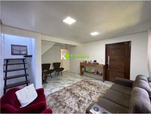 Casa à venda com 4 quartos, 186m² - Foto 4