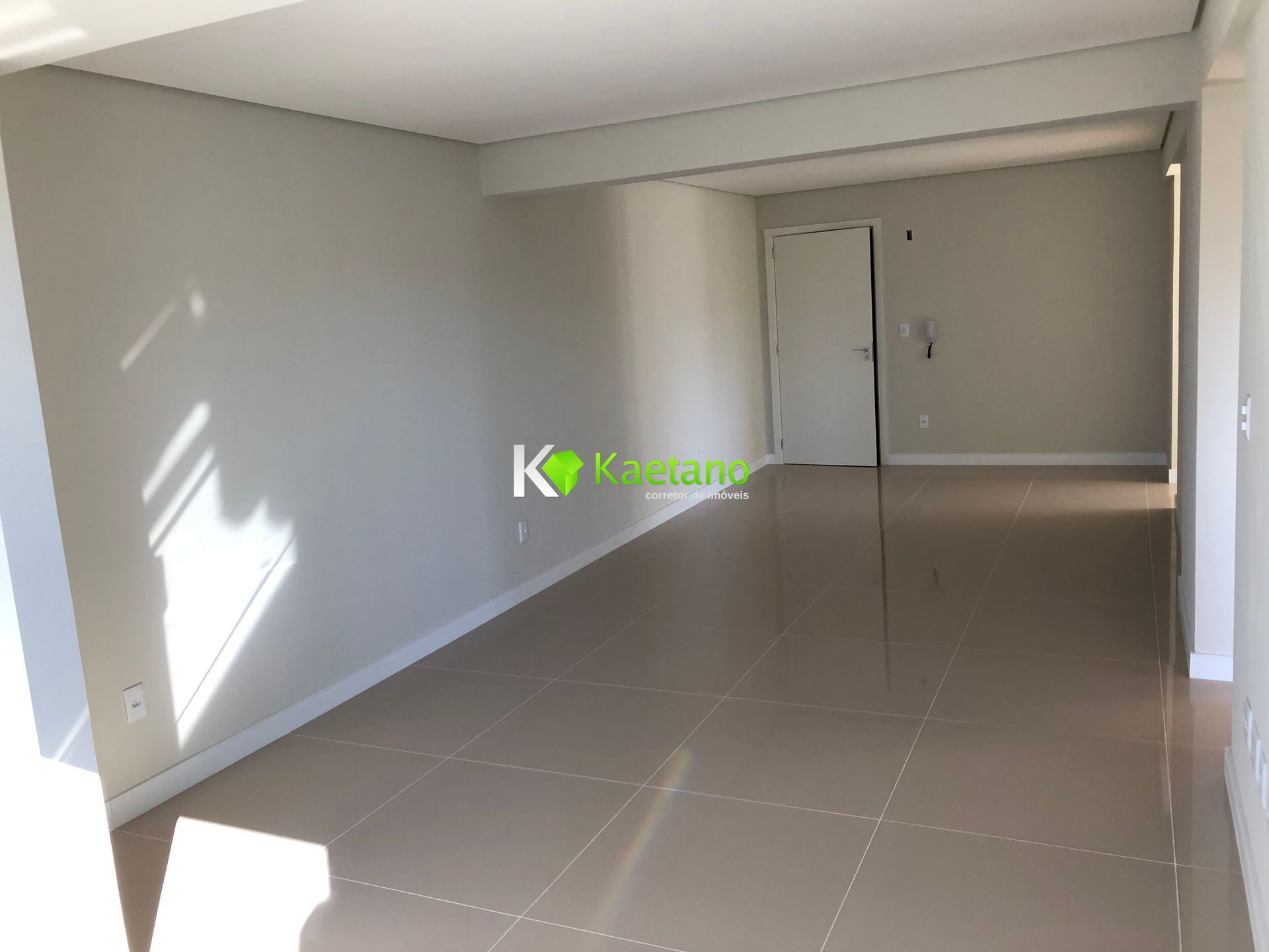 Apartamento à venda com 2 quartos, 80m² - Foto 9