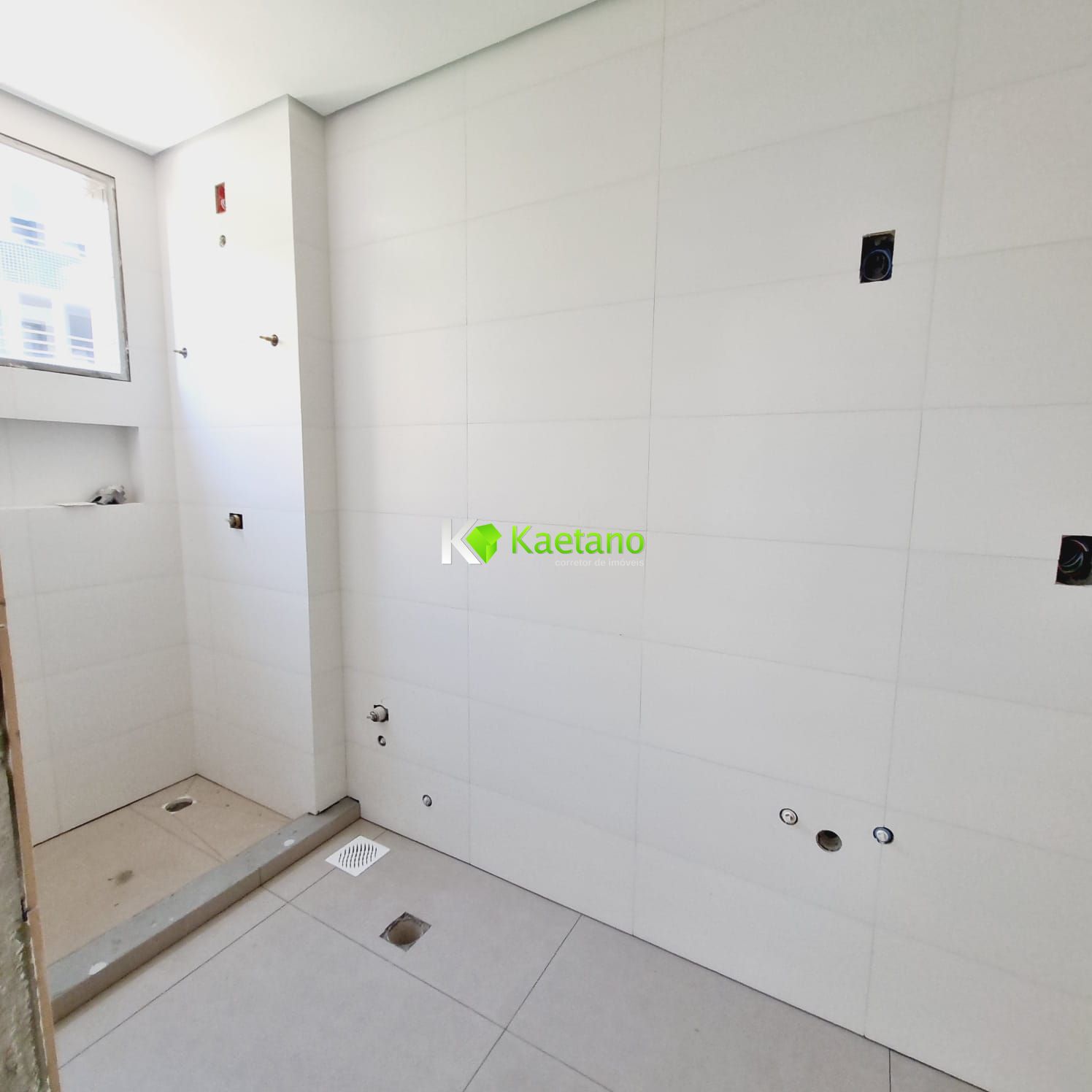 Apartamento à venda com 2 quartos, 72m² - Foto 9