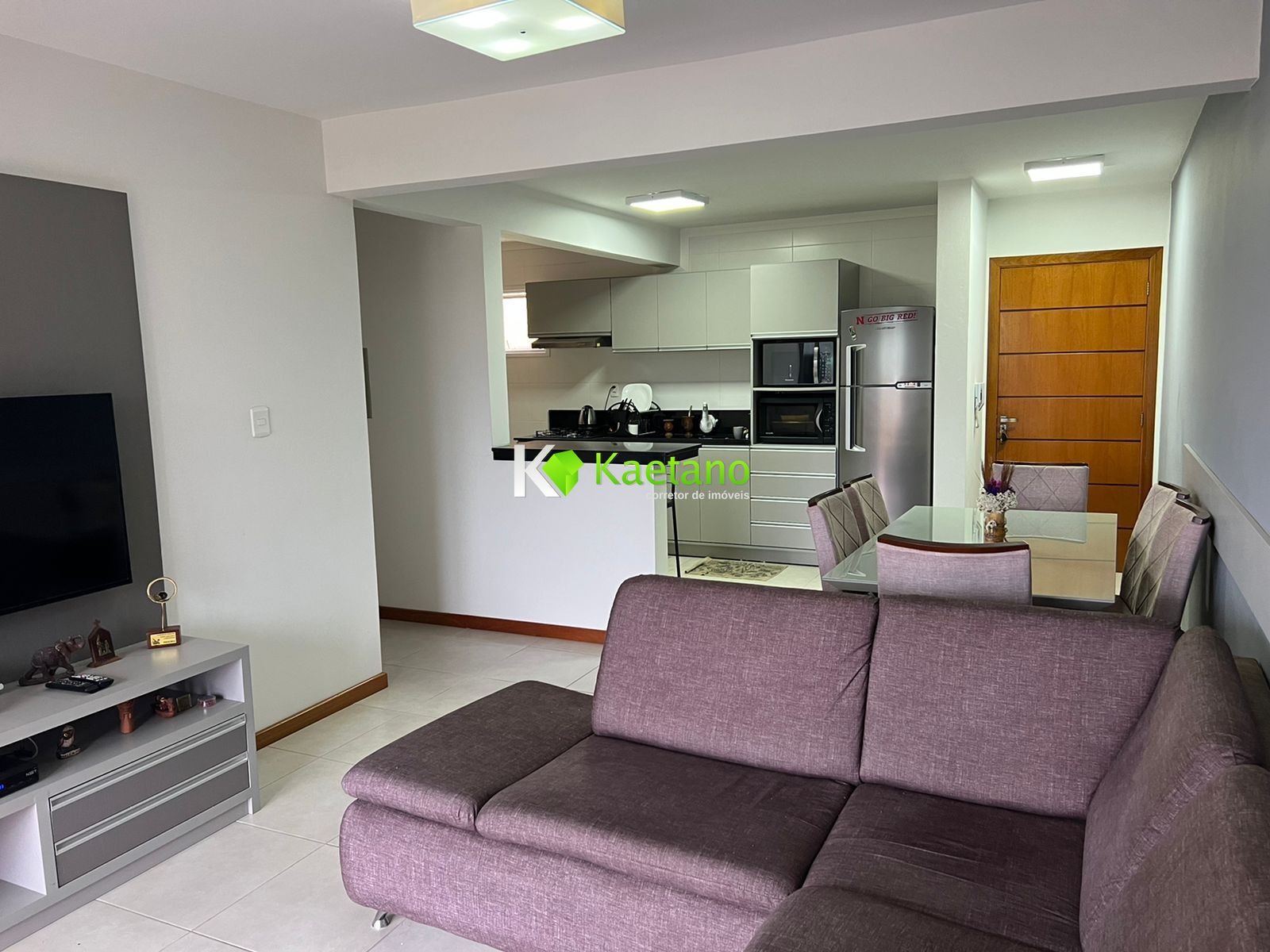 Apartamento à venda com 2 quartos, 71m² - Foto 2