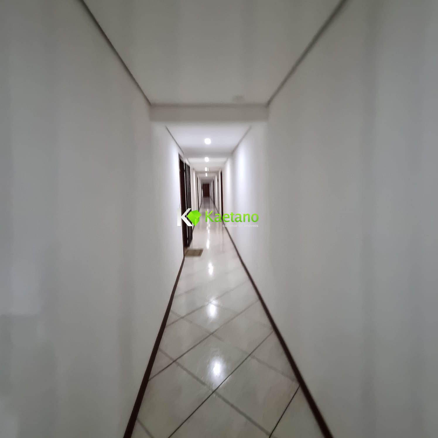 Apartamento à venda e aluguel com 1 quarto, 42m² - Foto 4