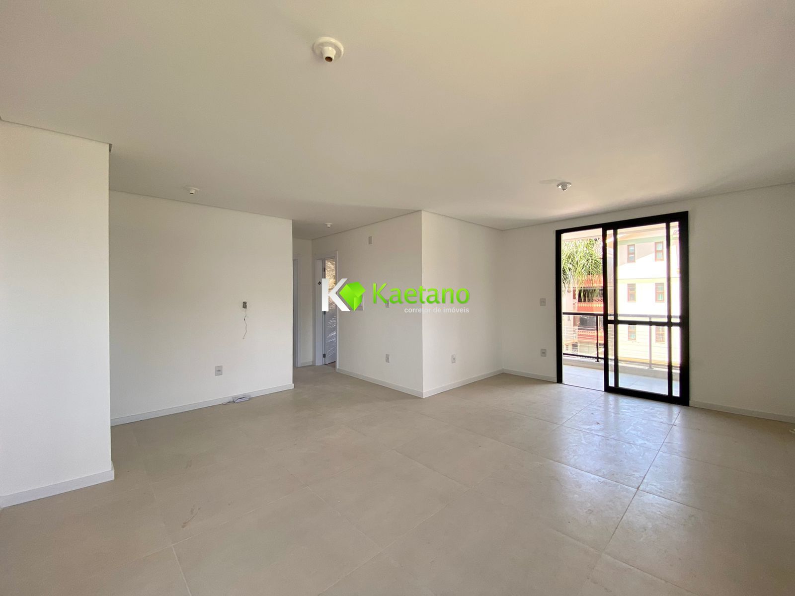 Apartamento à venda com 2 quartos, 73m² - Foto 5