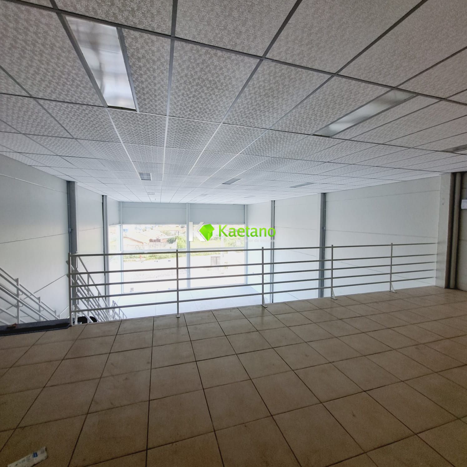 Depósito-Galpão-Armazém para alugar com 1 quarto, 250m² - Foto 7