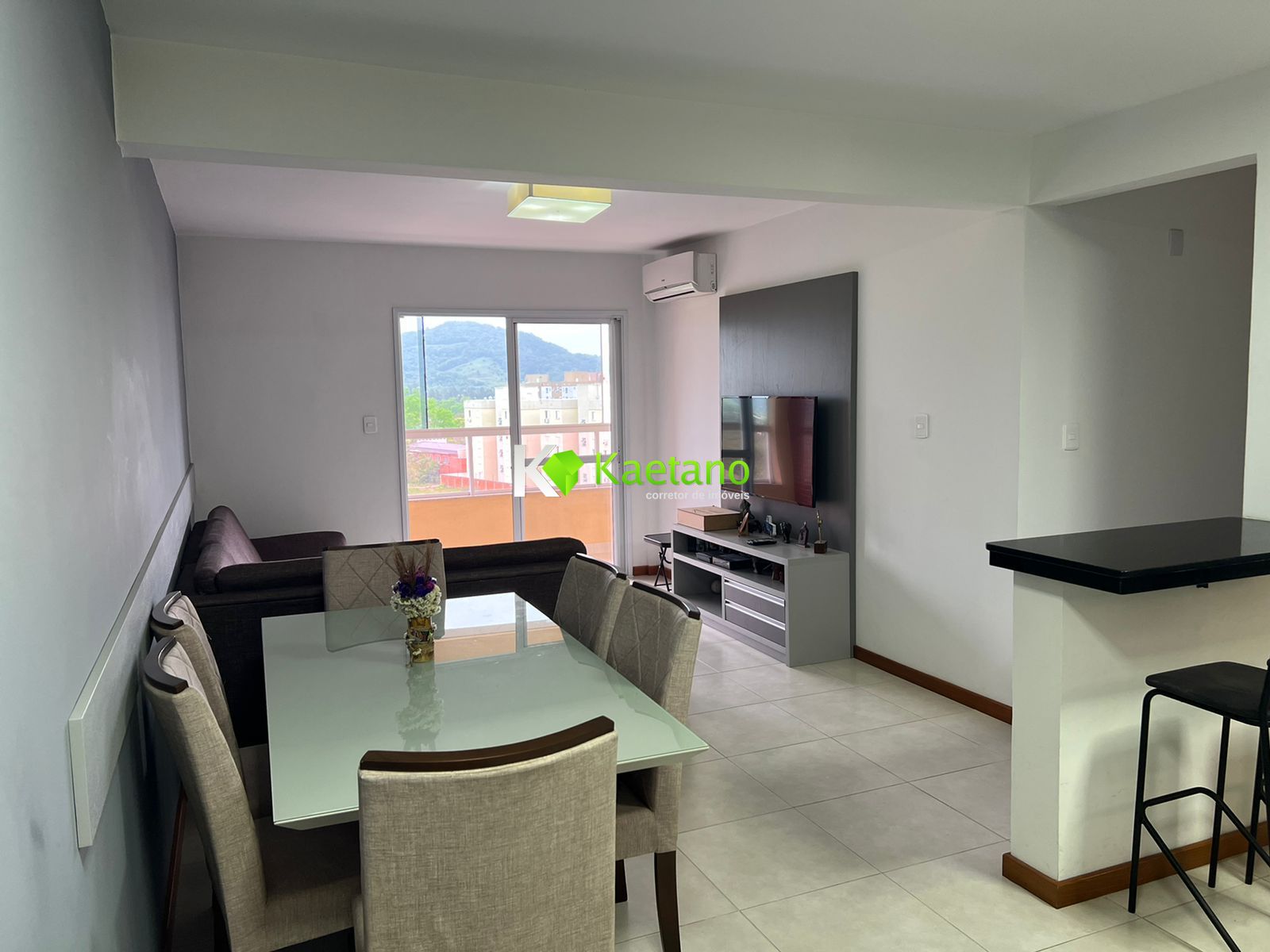 Apartamento à venda com 2 quartos, 71m² - Foto 1