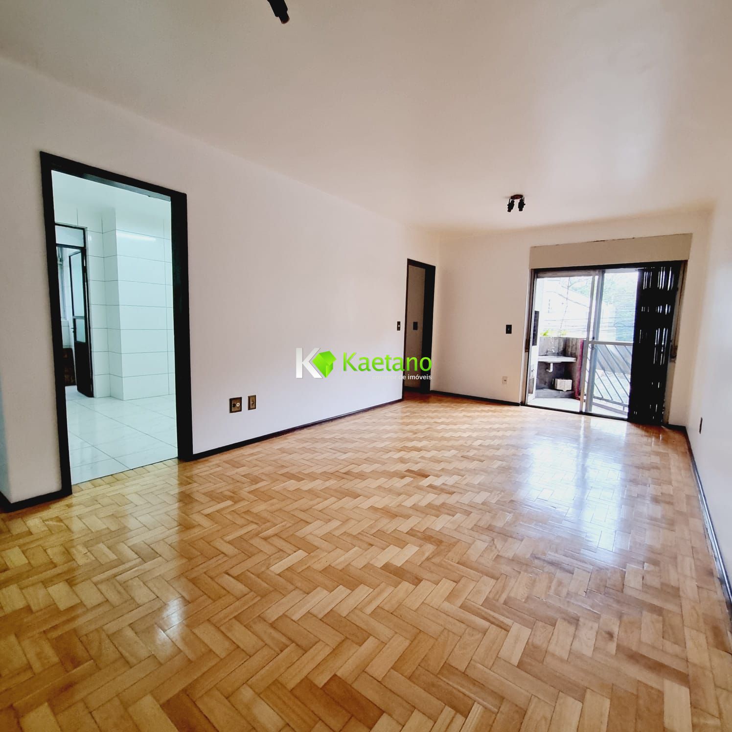 Apartamento à venda com 3 quartos, 109m² - Foto 4