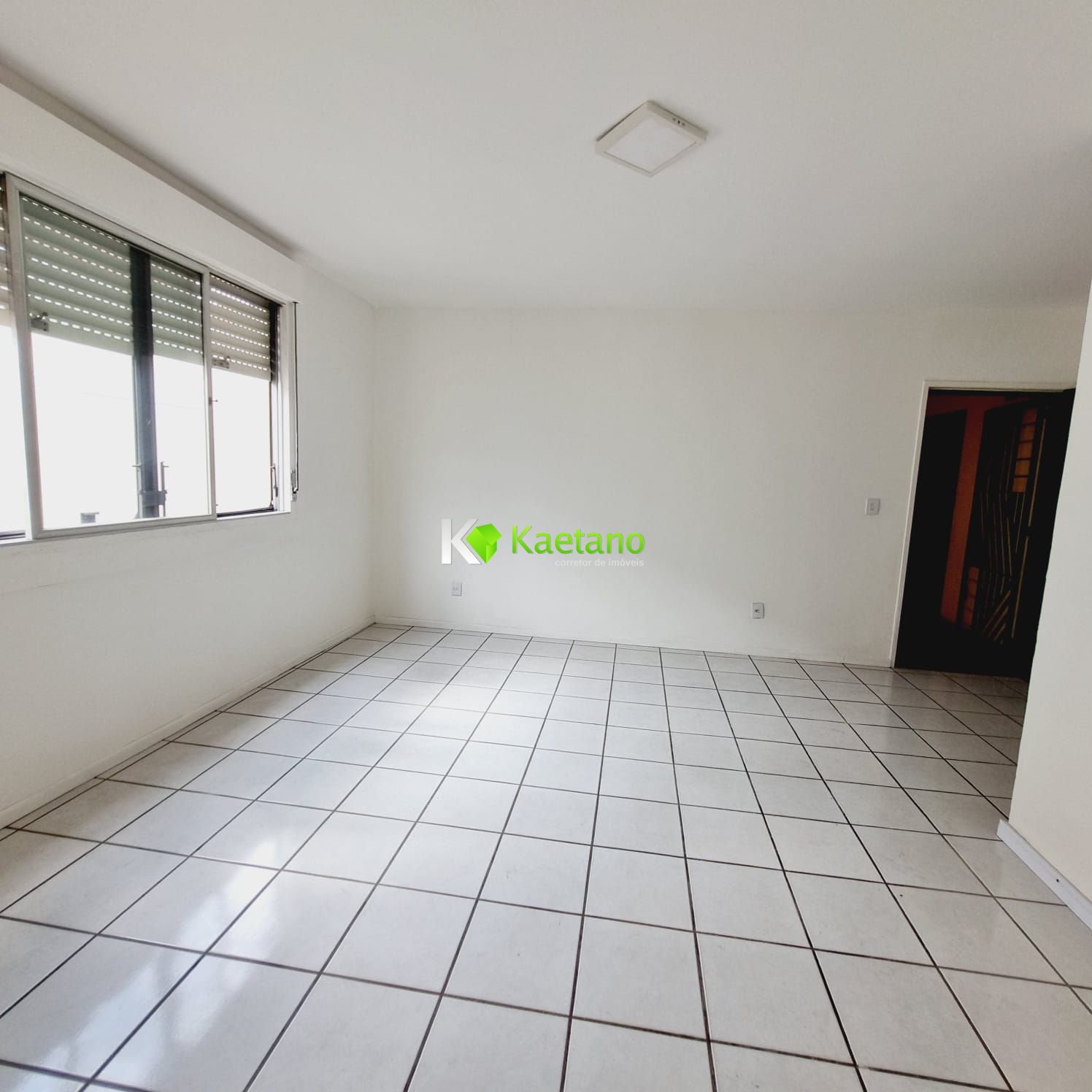 Apartamento à venda com 2 quartos, 98m² - Foto 3