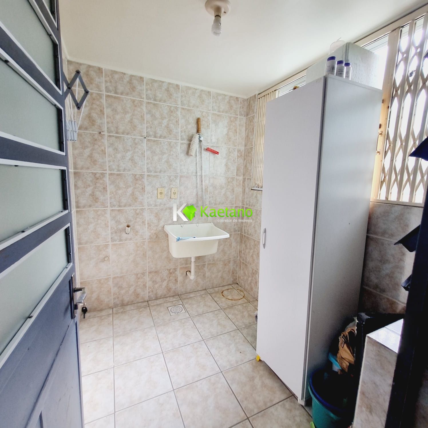 Apartamento à venda com 3 quartos, 74m² - Foto 4