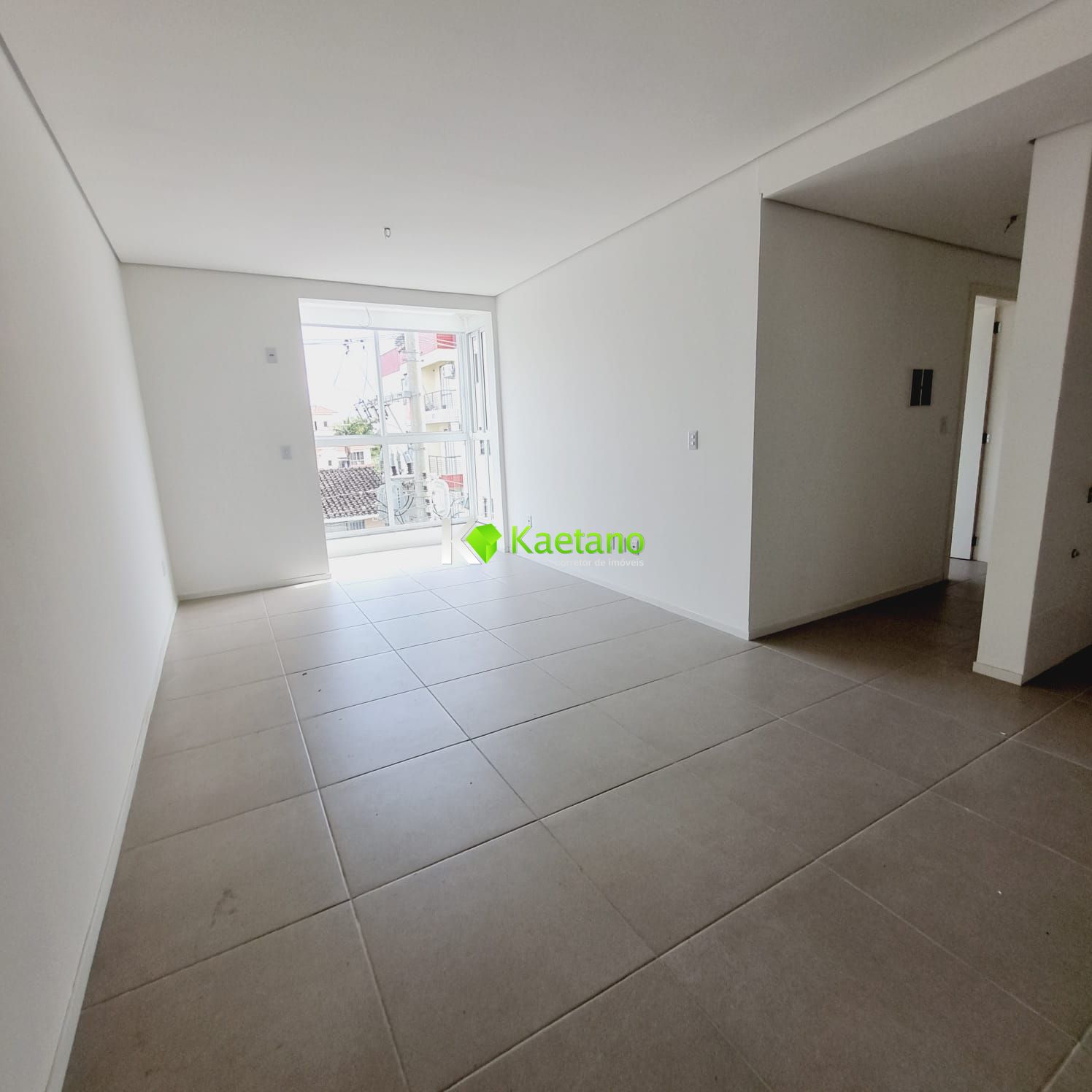 Apartamento à venda com 2 quartos, 62m² - Foto 3