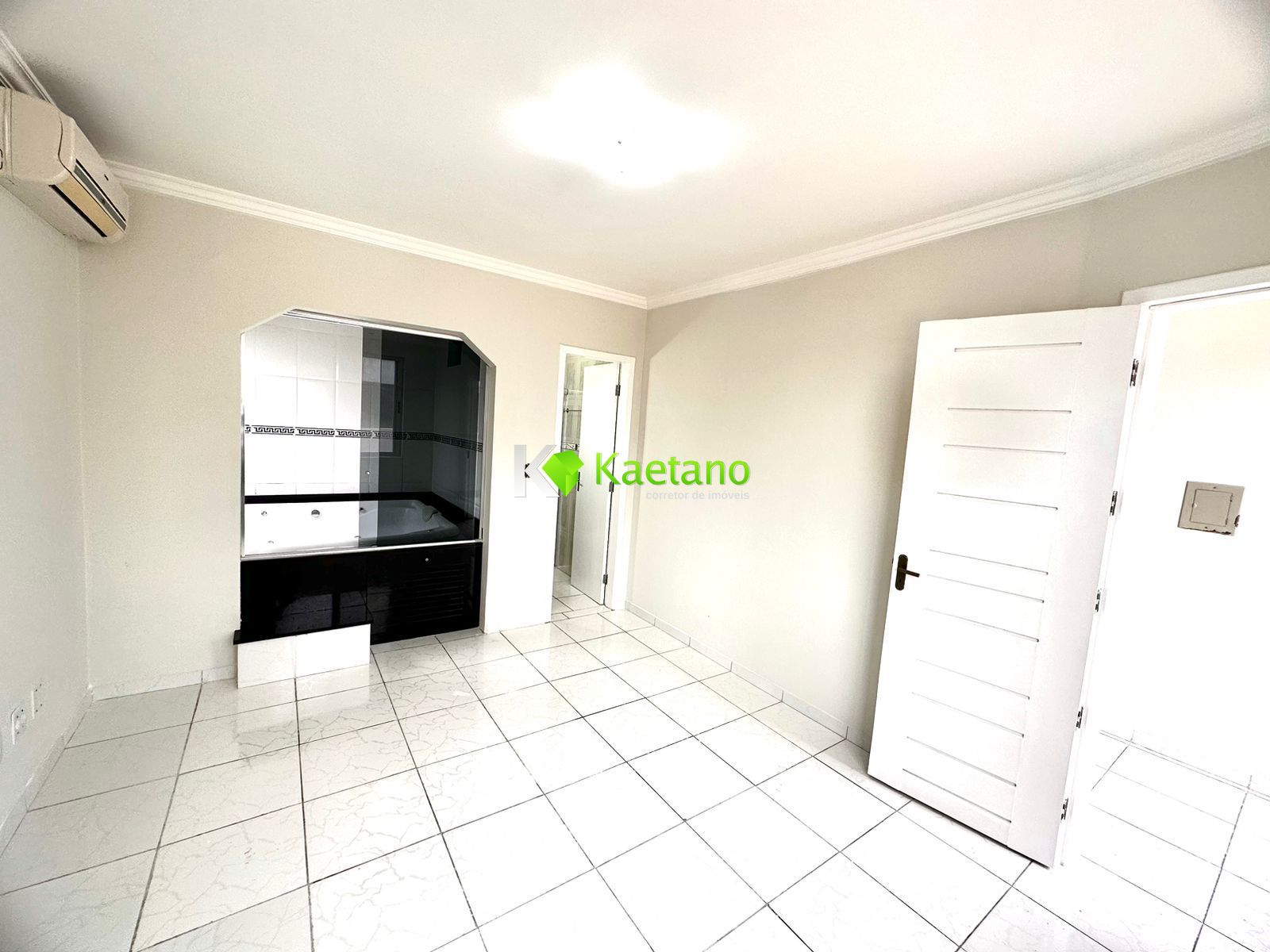 Apartamento à venda com 3 quartos, 121m² - Foto 28