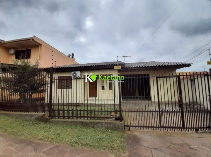 Casa à venda com 3 quartos, 69m² - Foto 1