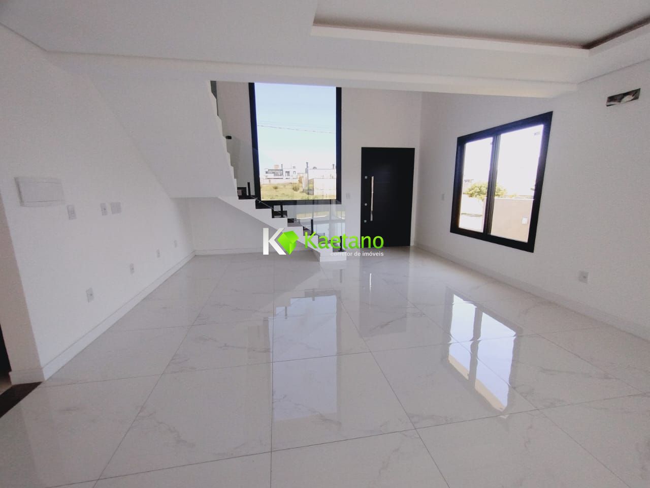 Casa à venda com 3 quartos, 176m² - Foto 4