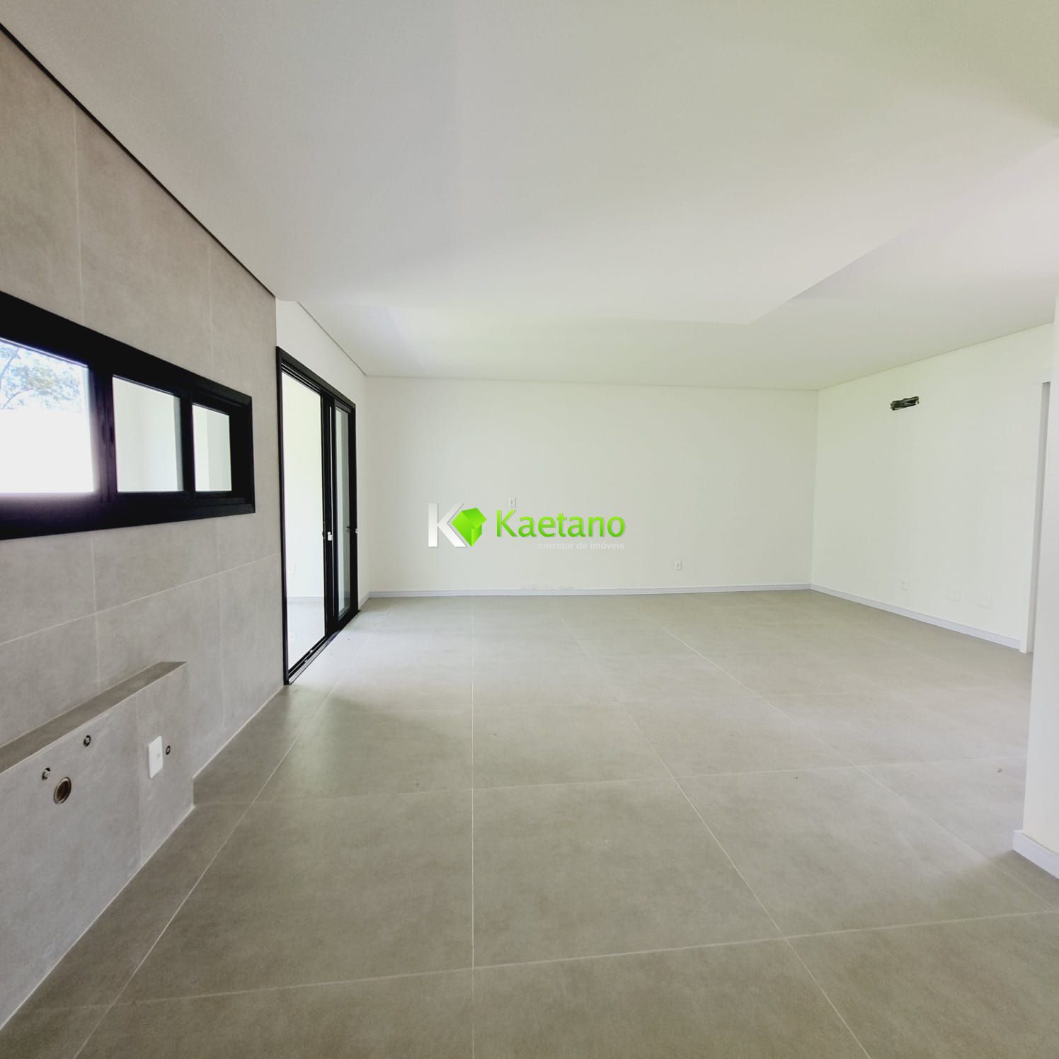 Casa à venda com 3 quartos, 171m² - Foto 2