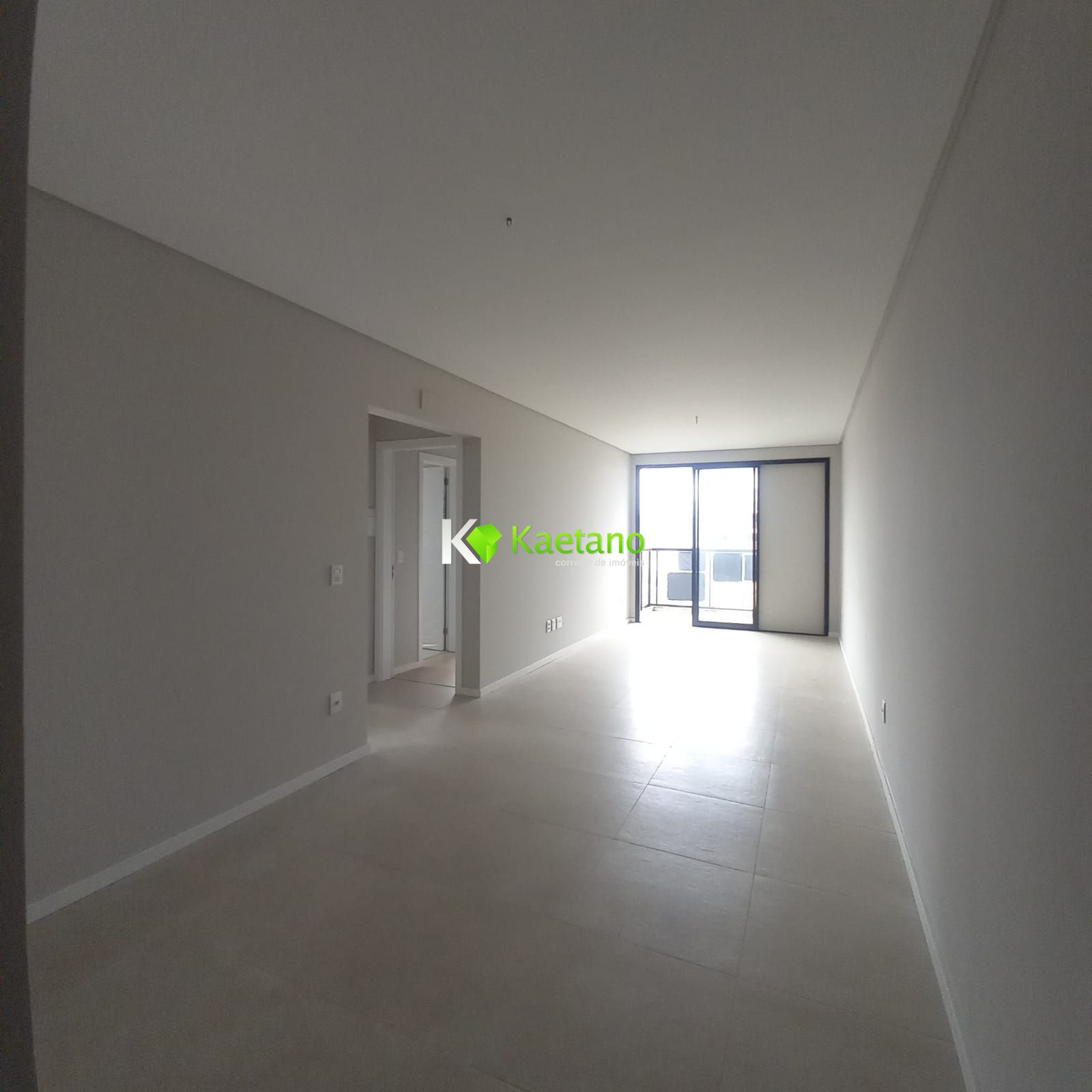 Apartamento à venda com 2 quartos, 78m² - Foto 3