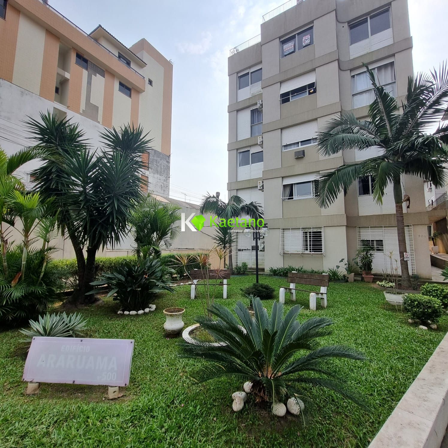 Apartamento à venda com 3 quartos, 135m² - Foto 1