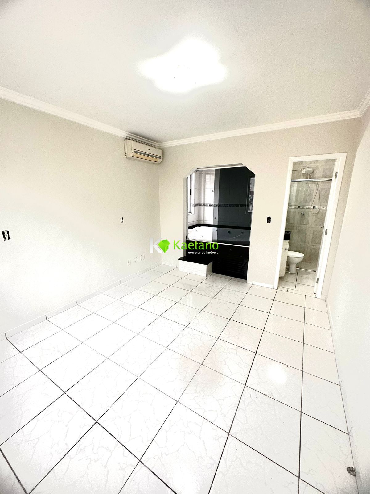 Apartamento à venda com 3 quartos, 121m² - Foto 27