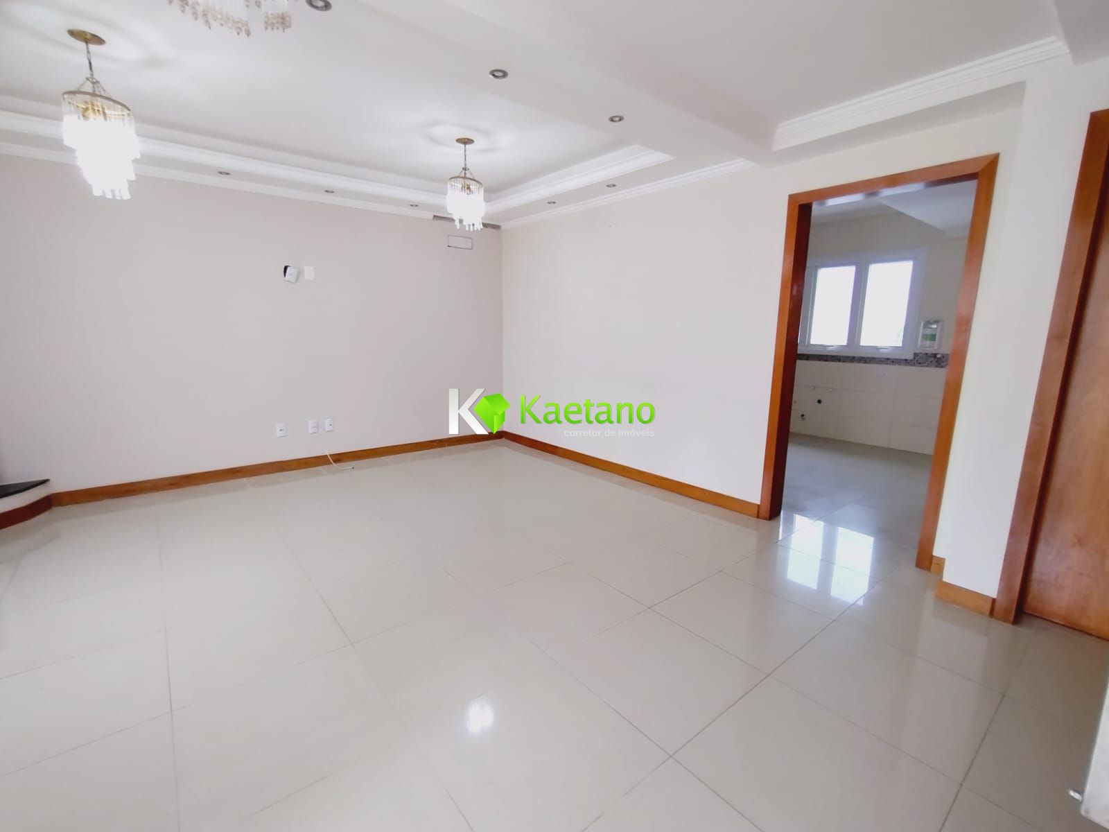 Casa à venda com 3 quartos, 155m² - Foto 4