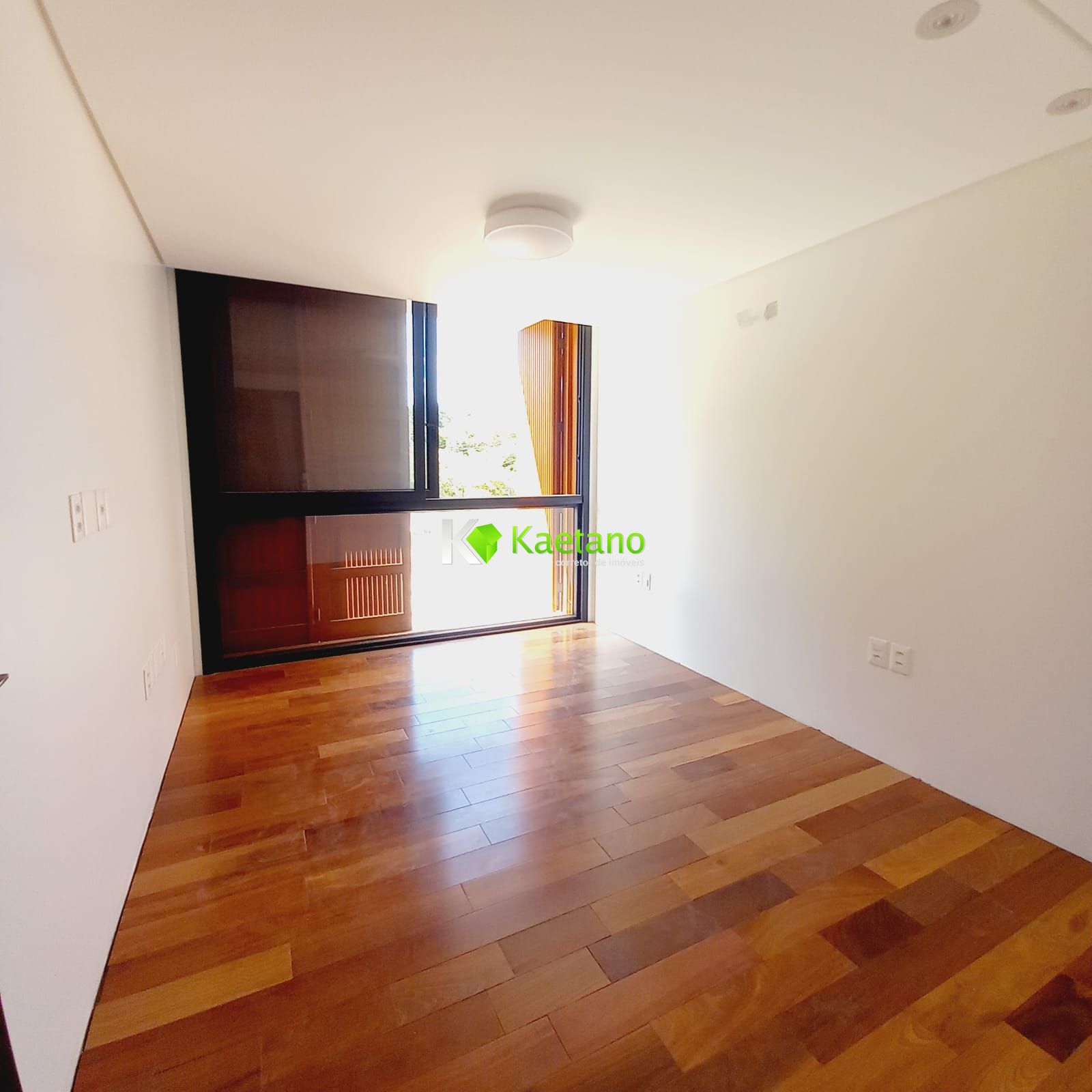 Casa à venda com 3 quartos, 251m² - Foto 18