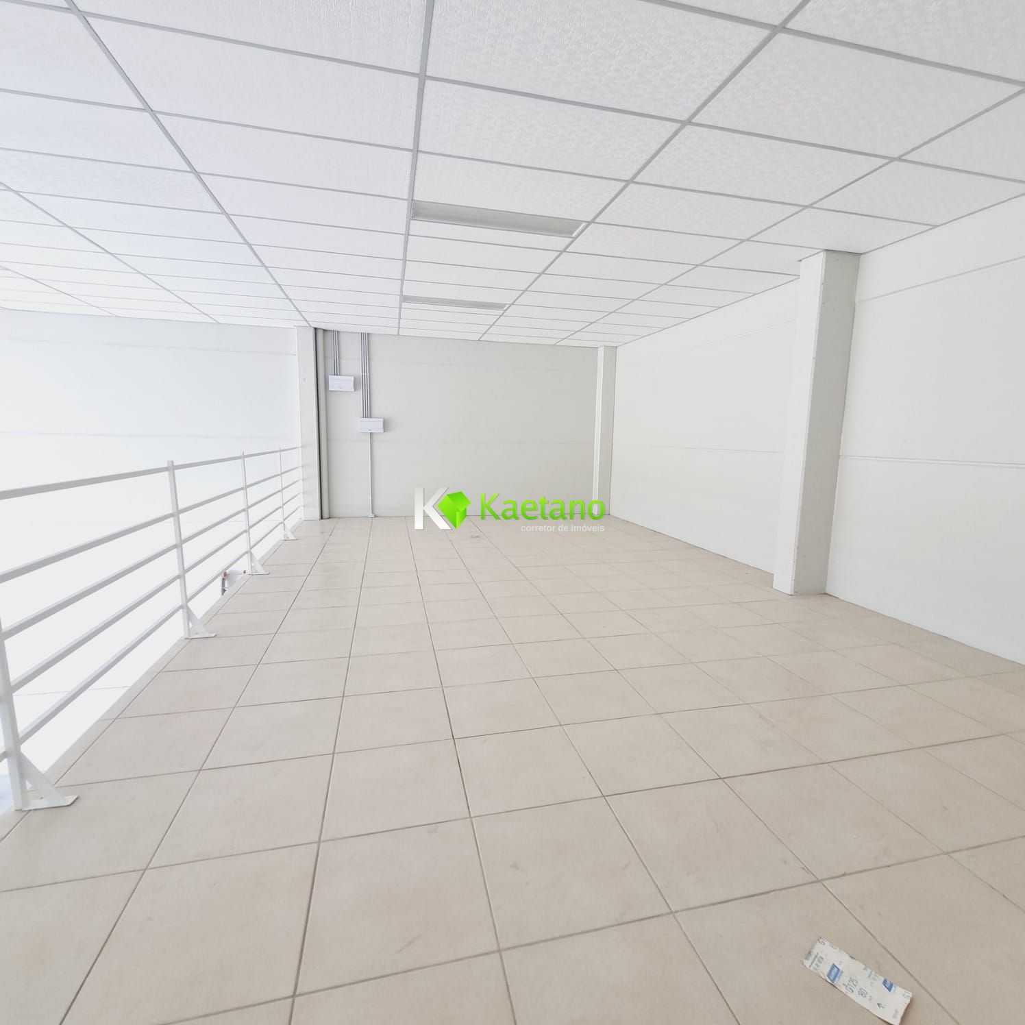 Depósito-Galpão-Armazém para alugar com 1 quarto, 250m² - Foto 5