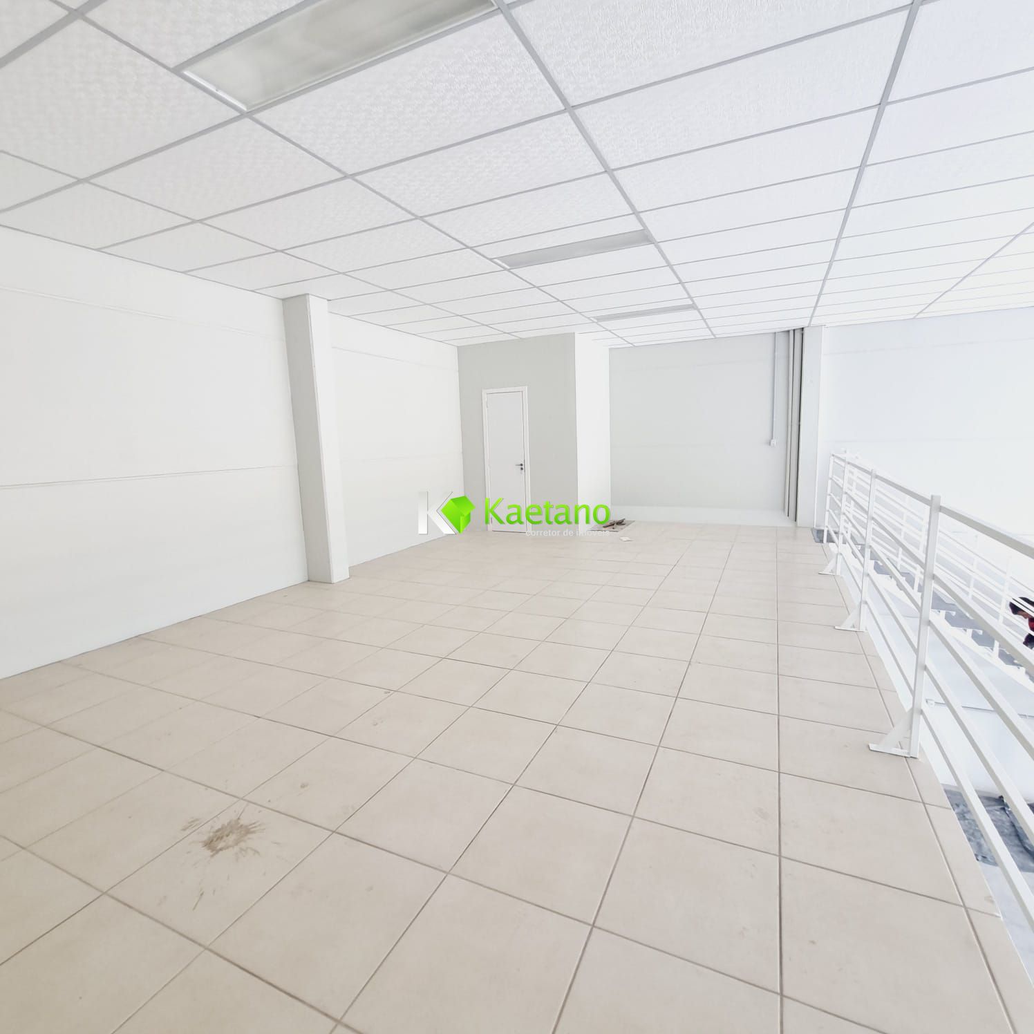 Depósito-Galpão-Armazém para alugar com 1 quarto, 250m² - Foto 6