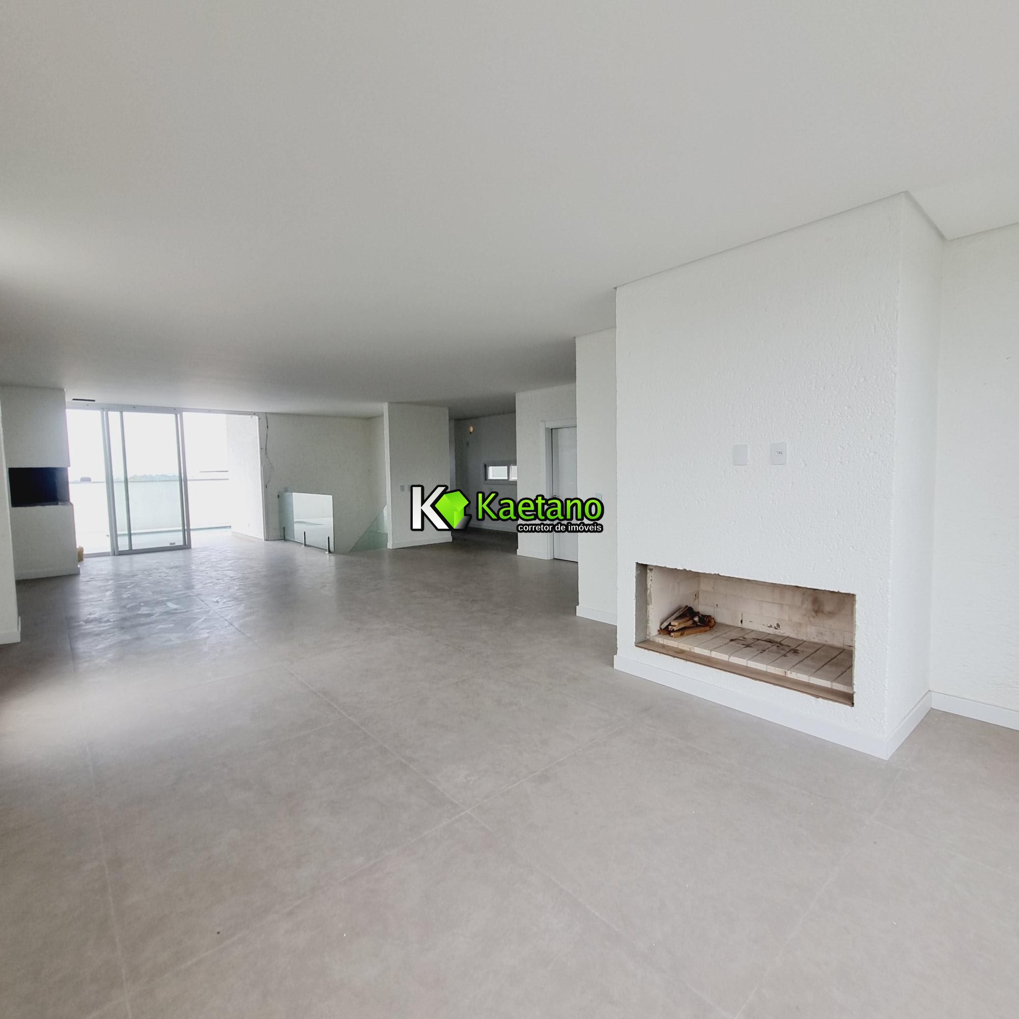 Casa à venda com 3 quartos, 300m² - Foto 4