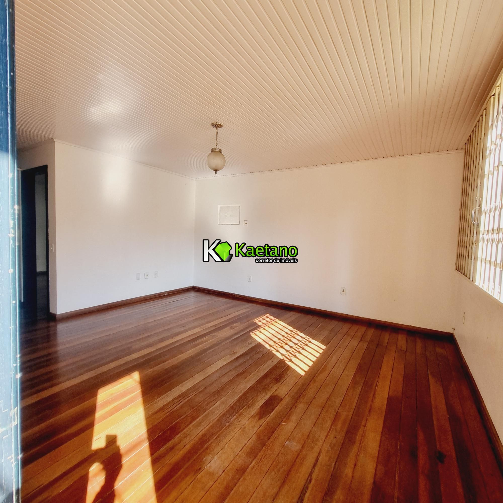 Conjunto Comercial-Sala para alugar com 2 quartos, 85m² - Foto 1