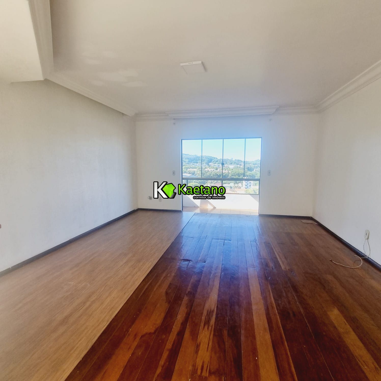 Apartamento para alugar com 2 quartos, 140m² - Foto 2