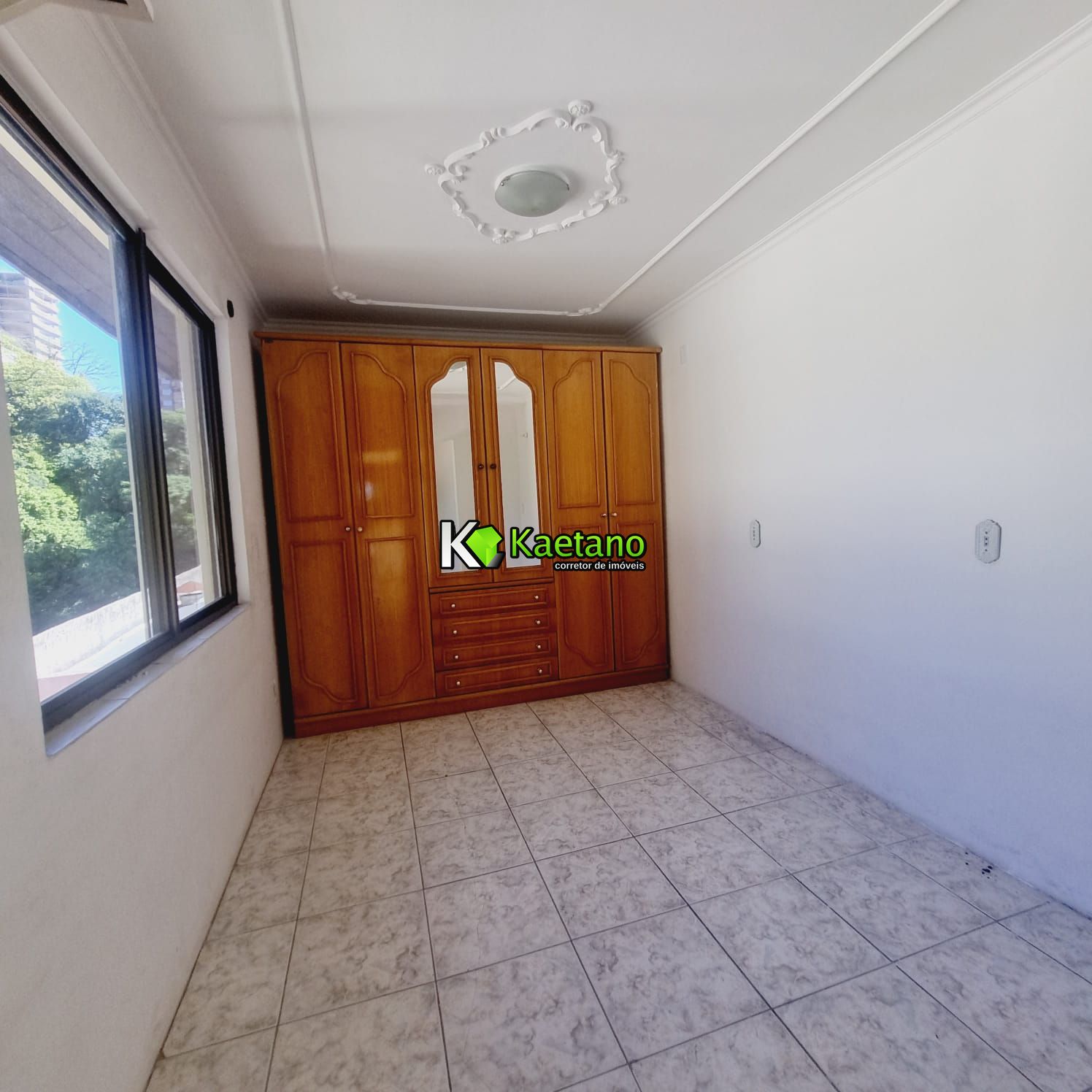 Apartamento para alugar com 2 quartos, 140m² - Foto 8