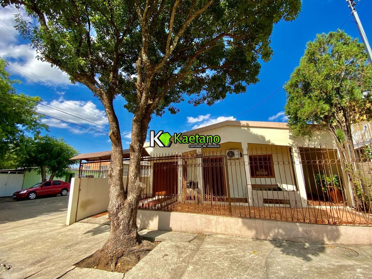 Casa à venda com 2 quartos, 151m² - Foto 1