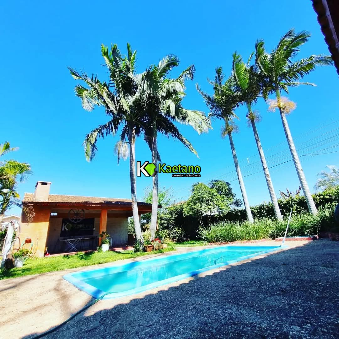 Casa à venda com 4 quartos, 290m² - Foto 1