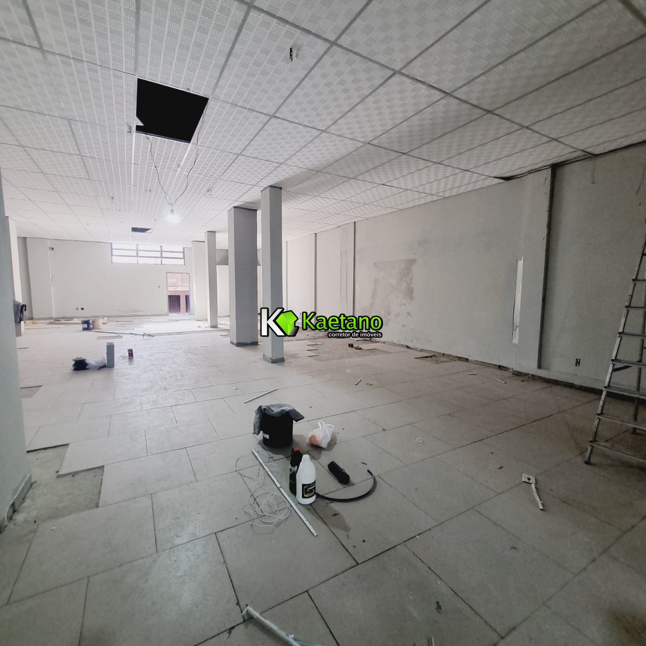 Loja-Salão para alugar com 1 quarto, 300m² - Foto 2