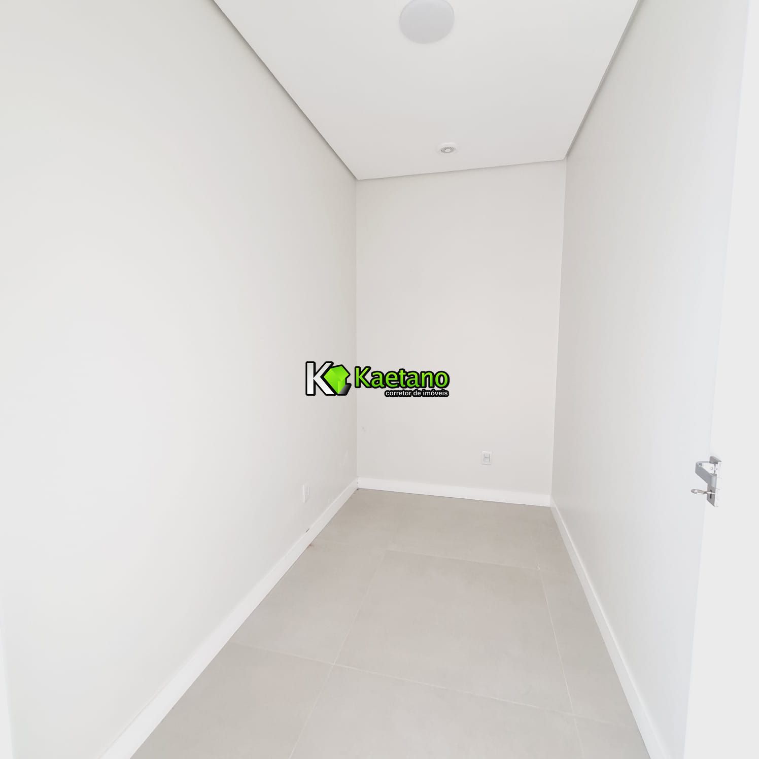 Casa à venda com 3 quartos, 215m² - Foto 8