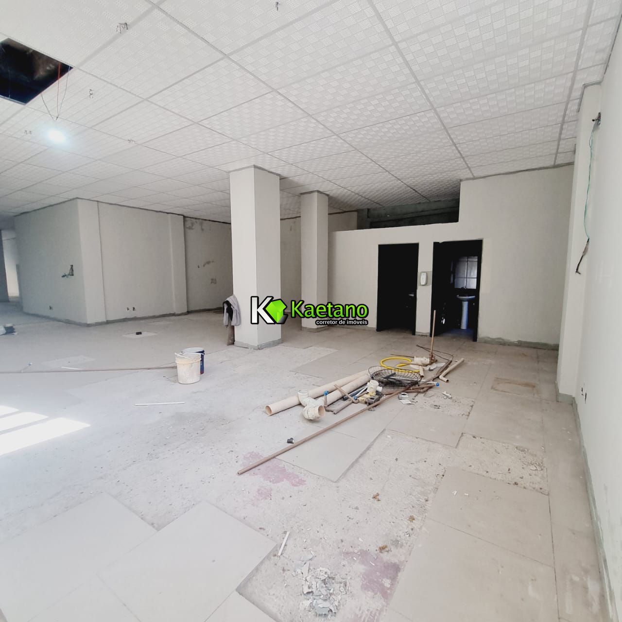 Loja-Salão para alugar com 1 quarto, 300m² - Foto 8