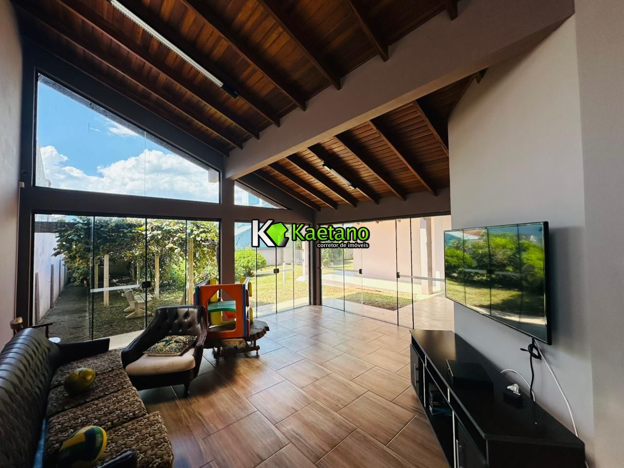 Casa, 3 quartos, 352 m² - Foto 22
