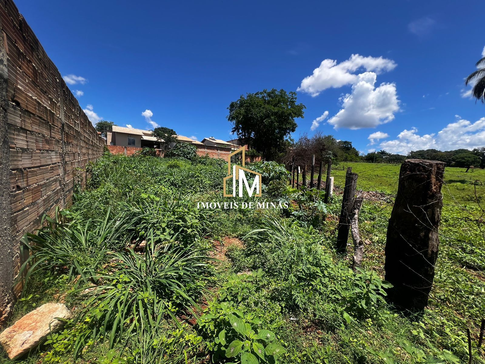 Terreno à venda, 550m² - Foto 1