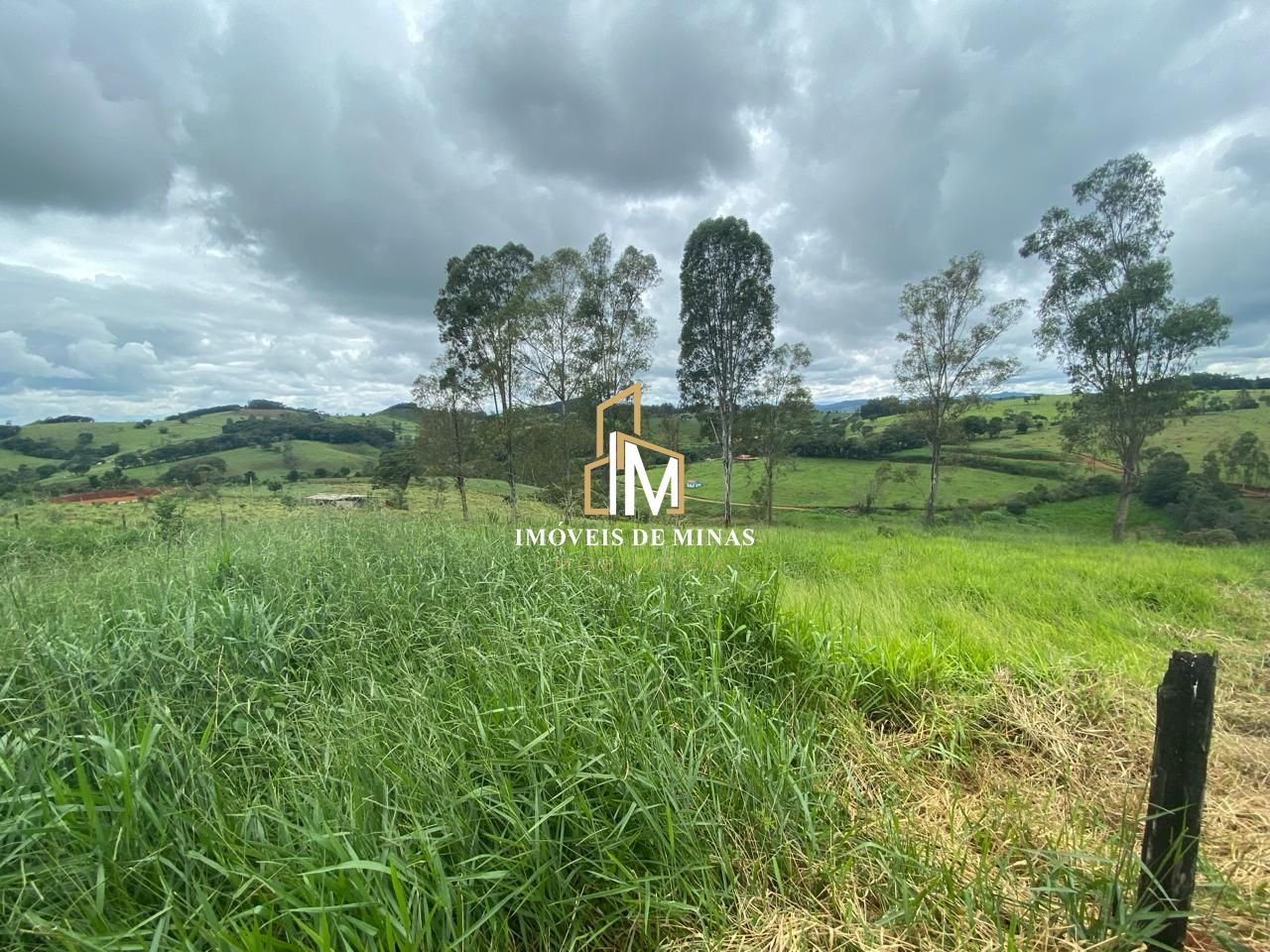 Terreno à venda, 1000m² - Foto 1