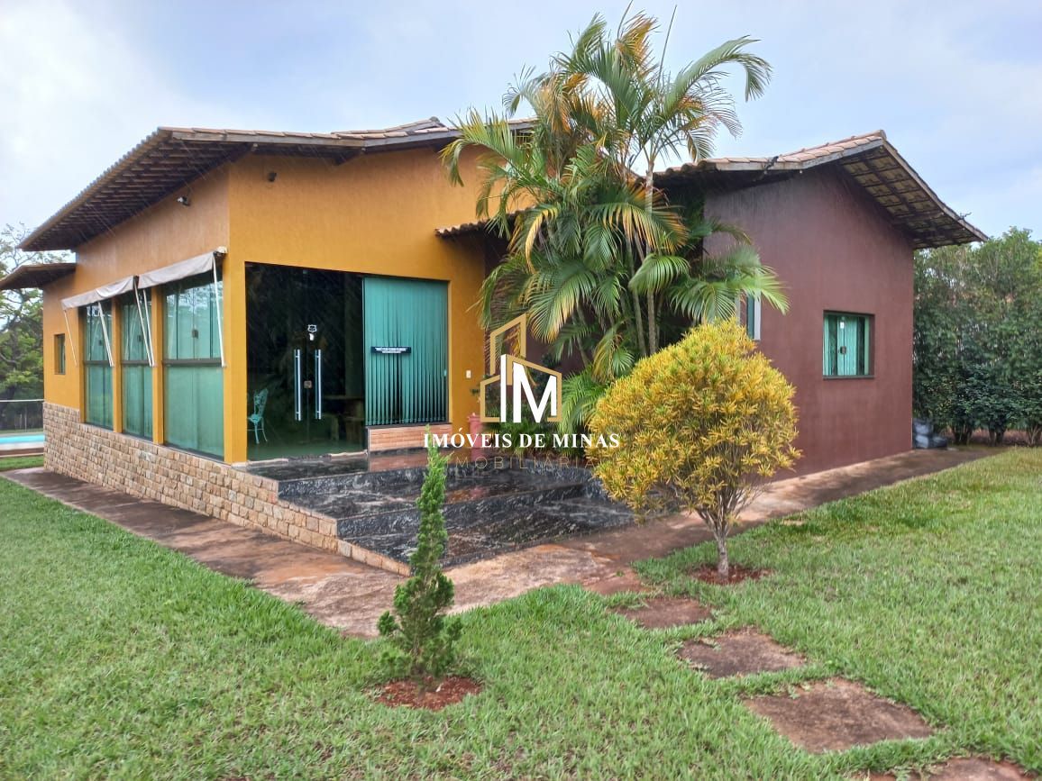 Fazenda à venda com 3 quartos, 2000m² - Foto 1