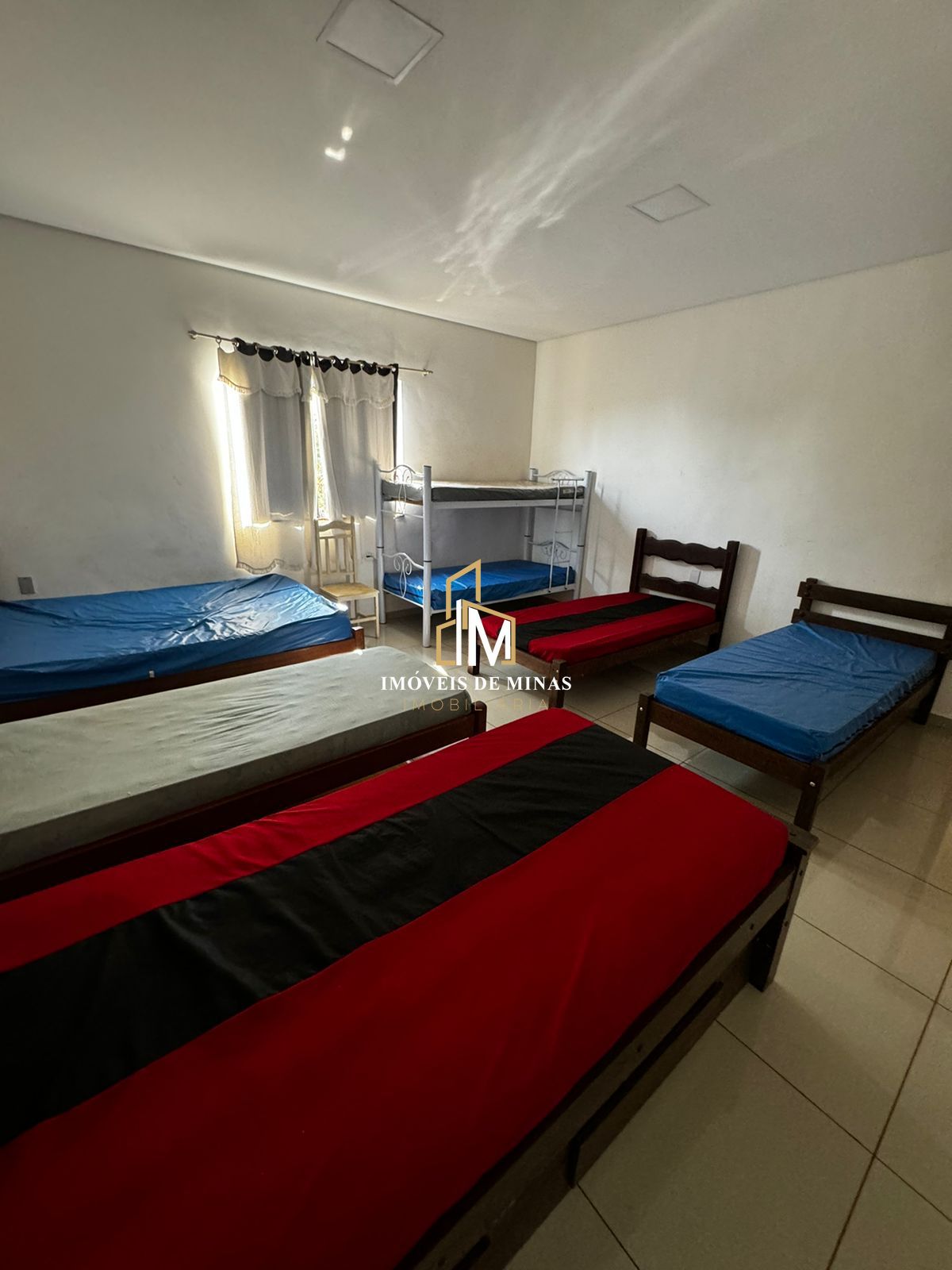 Chácara à venda com 5 quartos, 1000m² - Foto 12