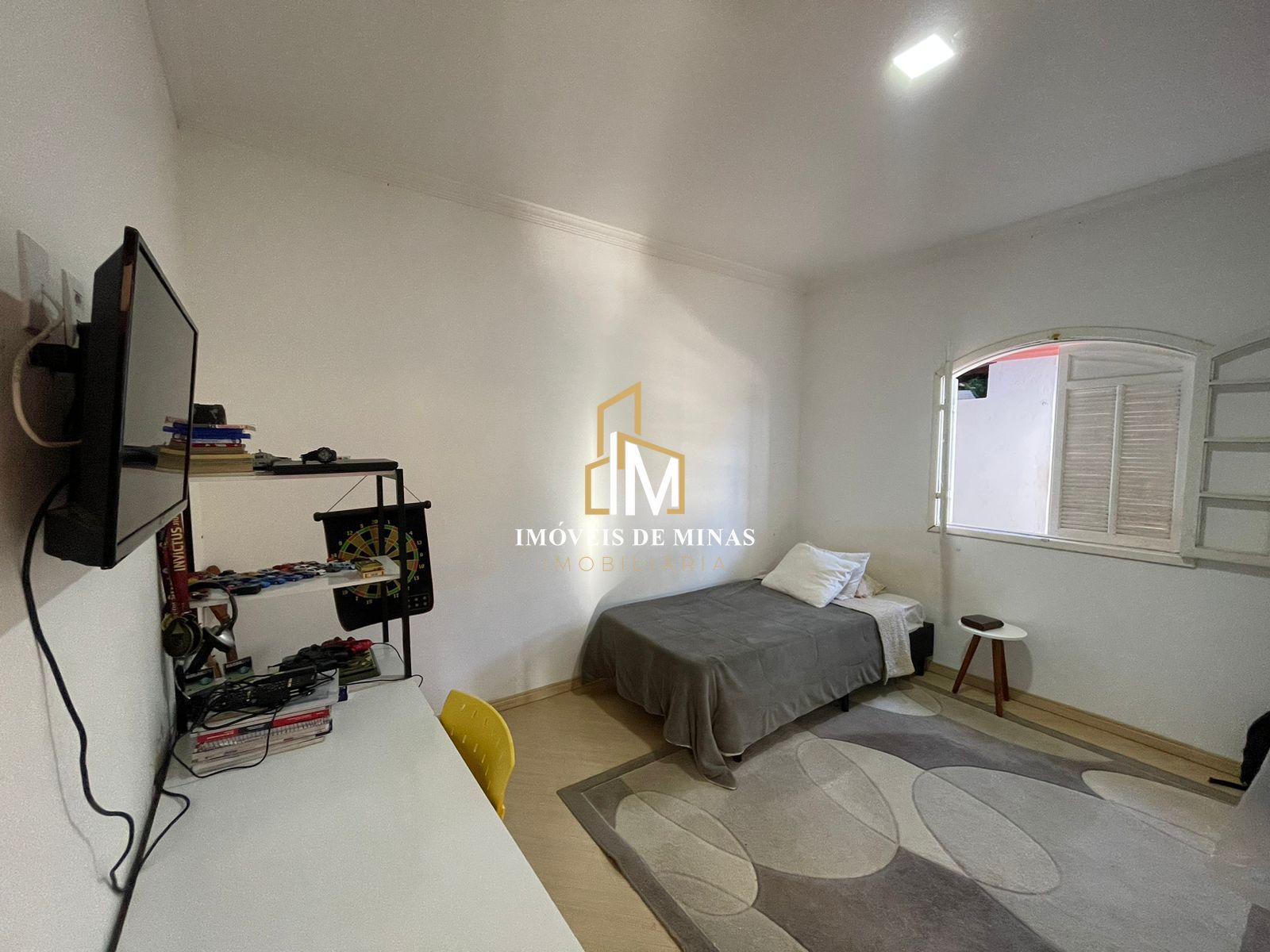 Chácara à venda com 4 quartos, 1000m² - Foto 13